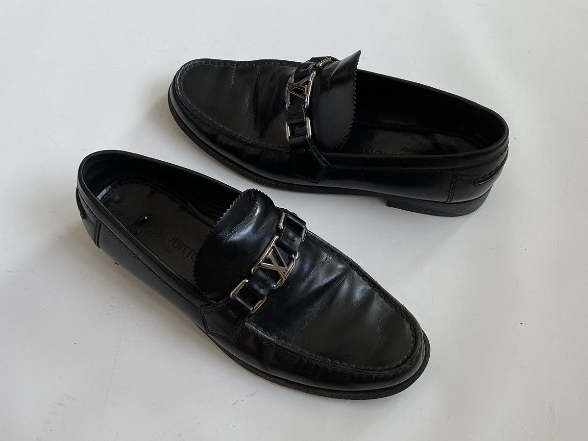 Louis Vuitton LOUIS VUITTON MENS LOAFERS BLACK LEATHER METAL LOGO UK 7 Size US 8 / EU 41 - 1 Thumbnail