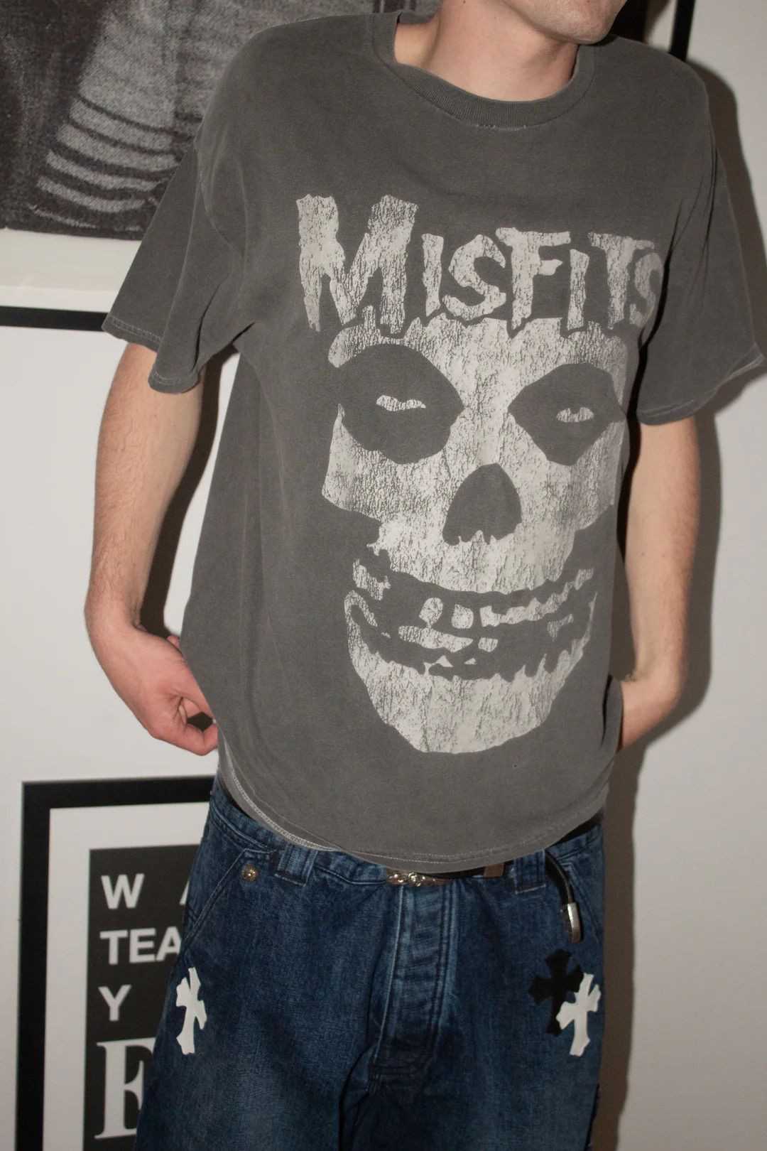 Vintage 🚭 ICONIC 🚭 90's MISFITS FADED CRIMSON GHOST LOGO SHIRT Size US XL / EU 56 / 4 - 8 Thumbnail