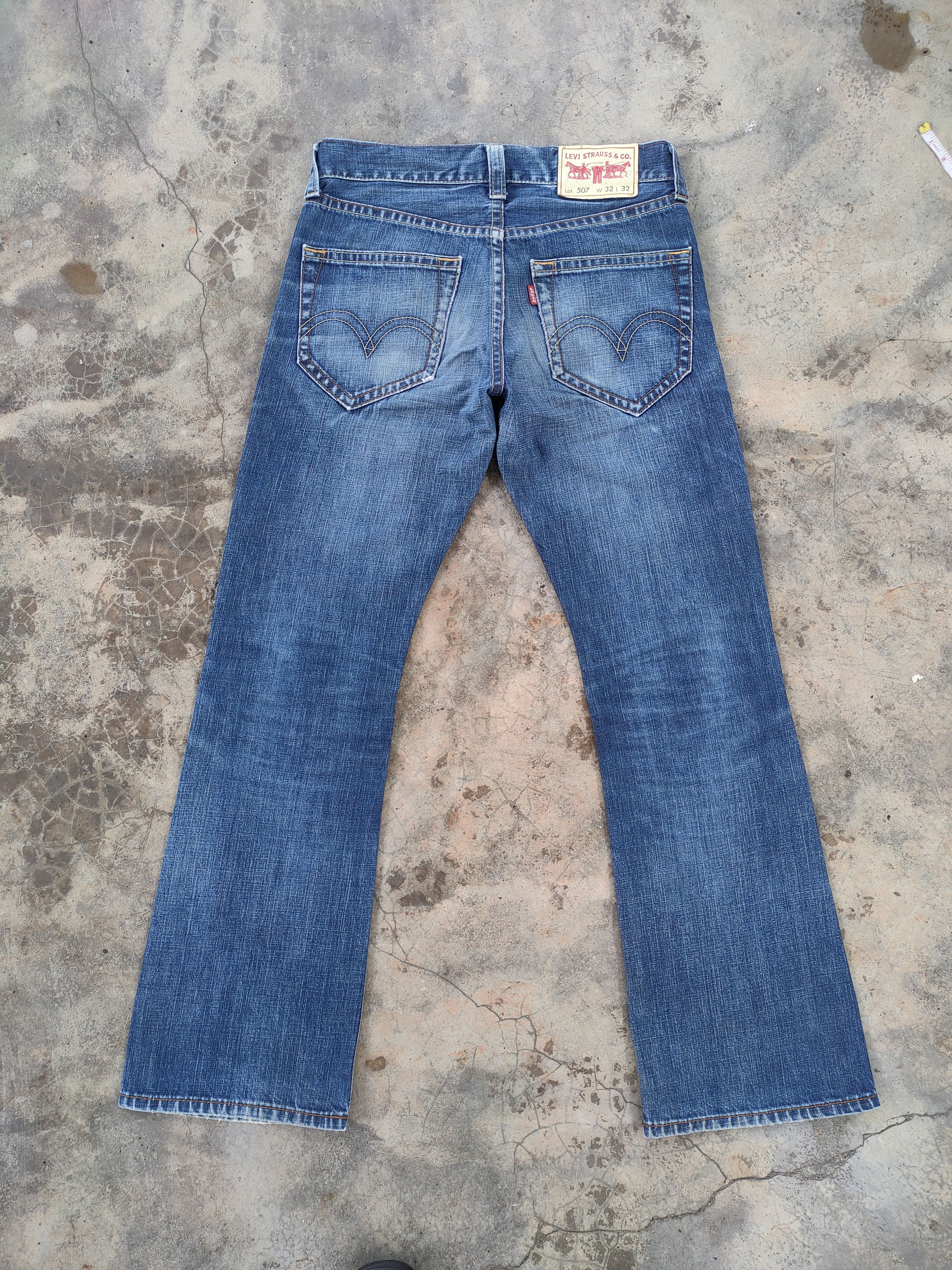 Levi's Vintage Clothing VINTAGE LEVI'S 507 BOOTCUT FLARE FADED RIPPED JEAN PANTS Size US 34 / EU 50 - 9 Thumbnail