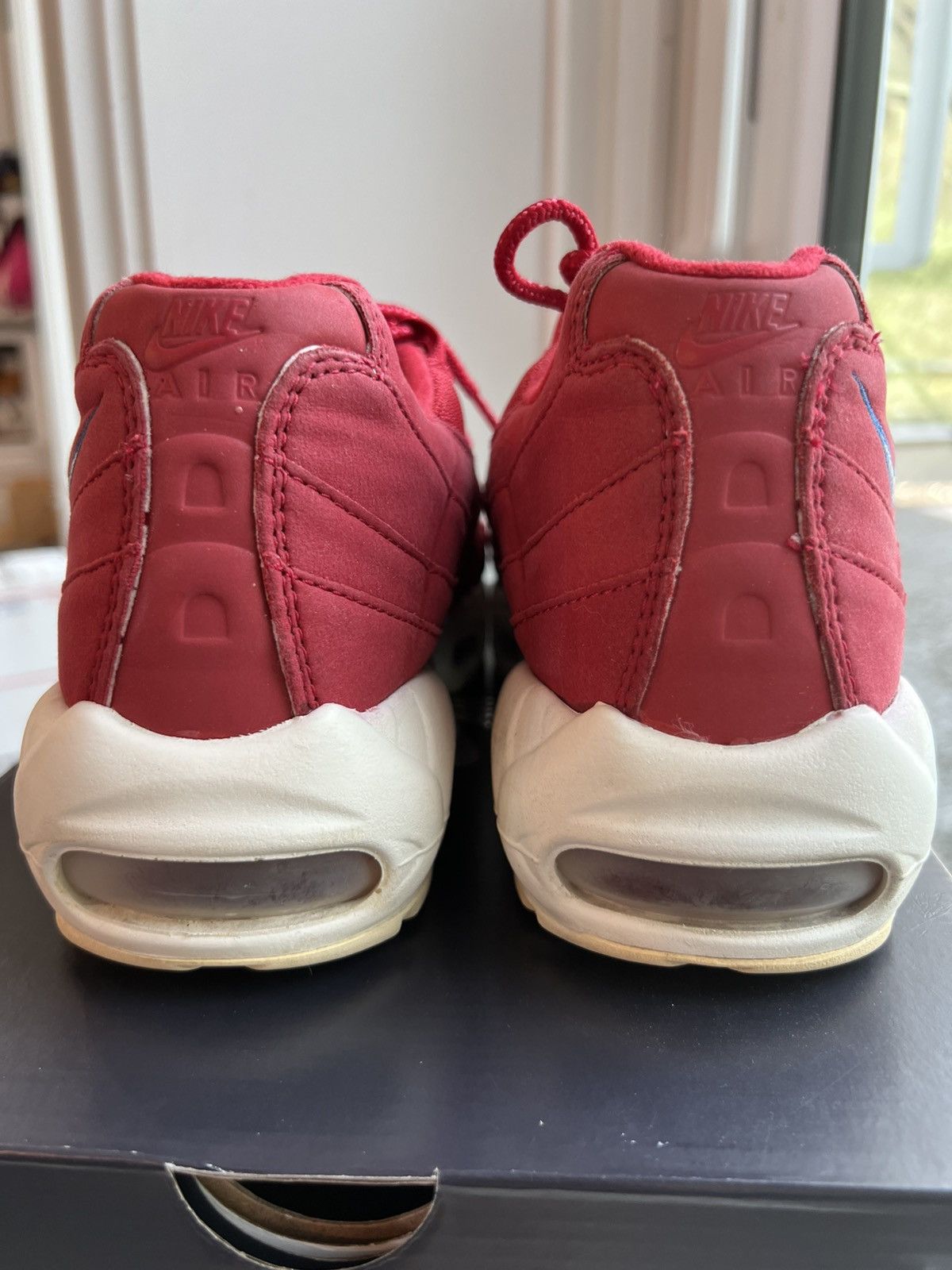 Nike Nike Air Max 95 TT Pull Tab Gym Red Size 9 AJ1844-600 Size US 9 / EU 42 - 4 Thumbnail