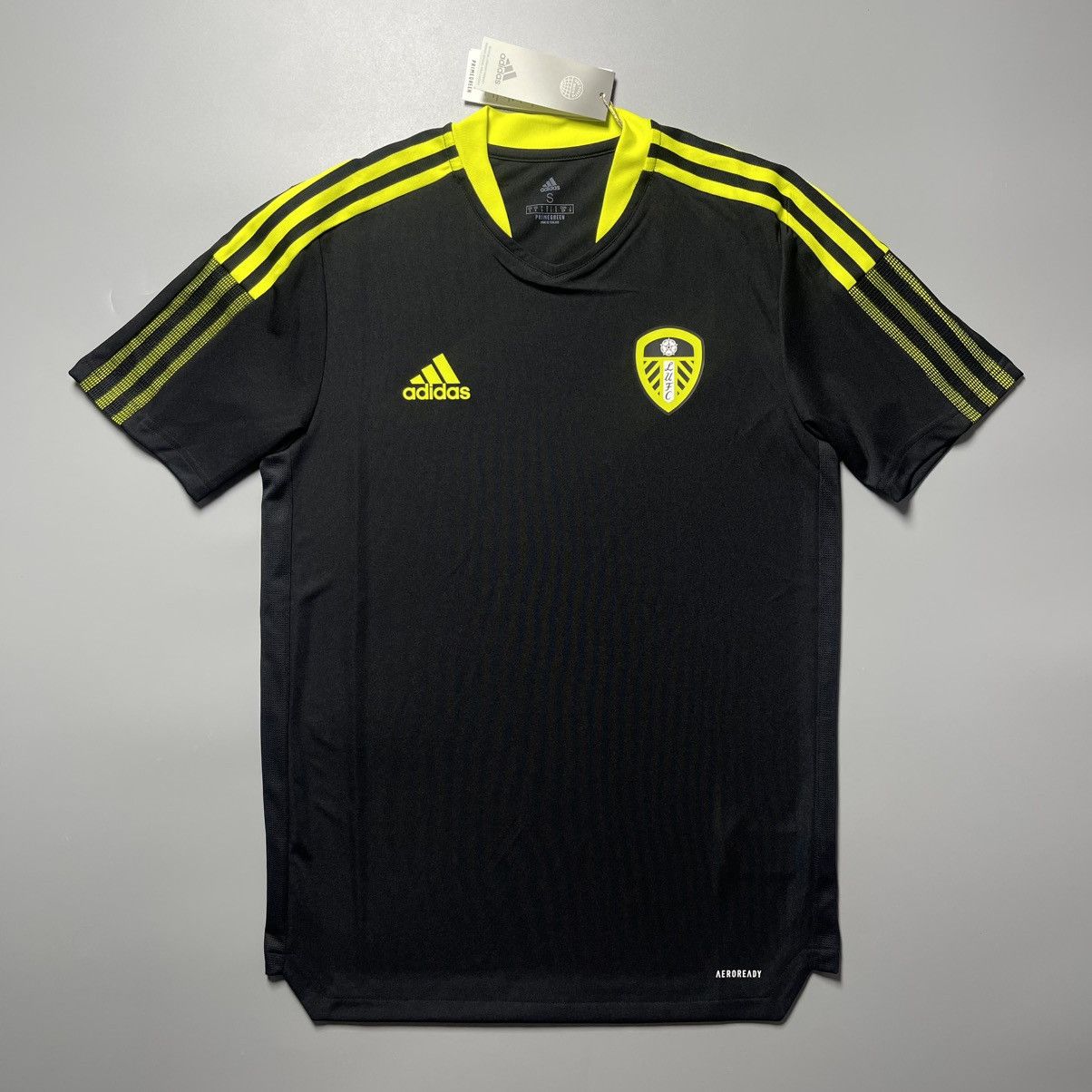 Adidas LEEDS UNITED ADIDAS 2021/2022 FOOTBALL TRAINING JERSEY Size US S / EU 44-46 / 1 - 1 Thumbnail