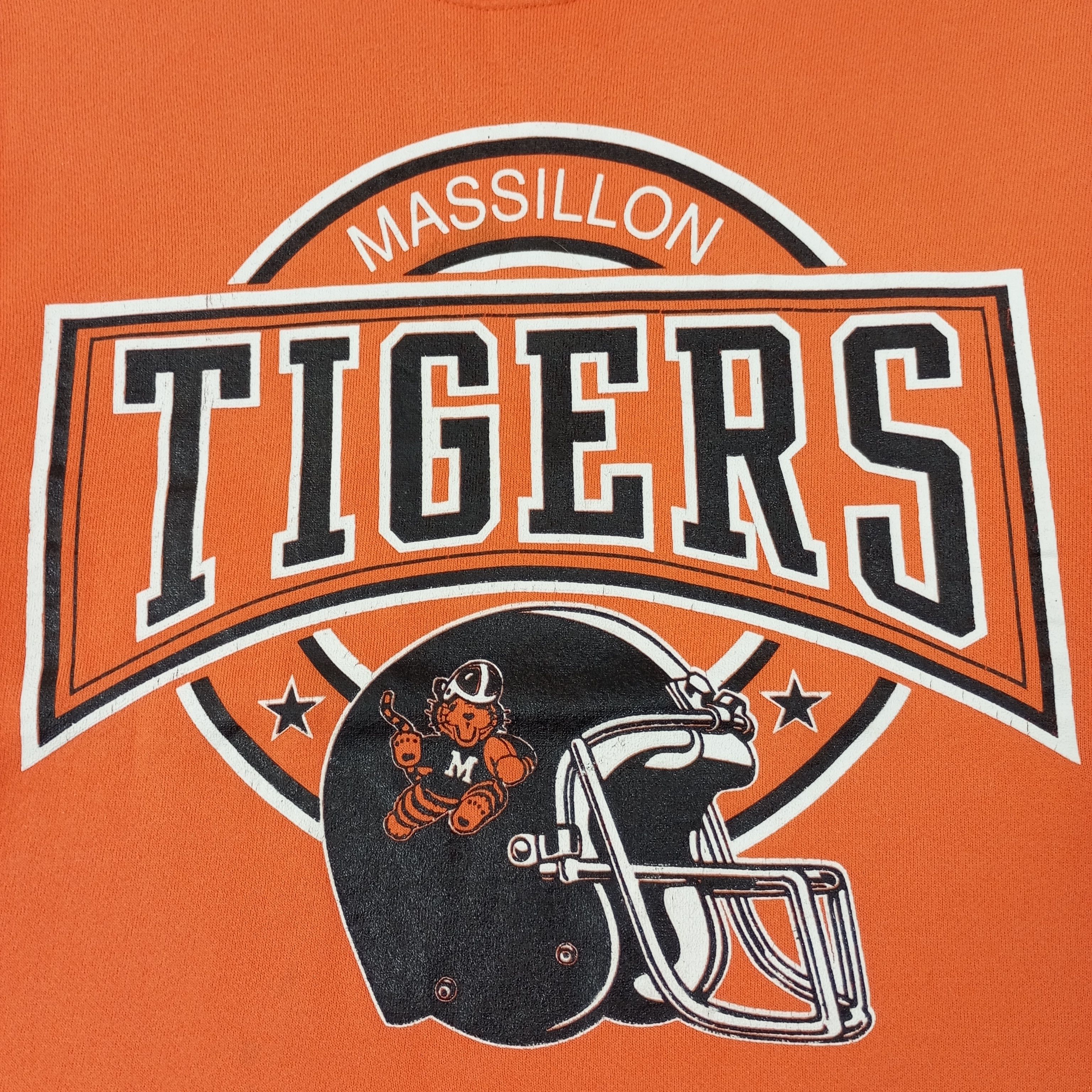 NFL Vintage Massillon Tigers Football Team Sweatshirt c251n28 Size US L / EU 52-54 / 3 - 2 Thumbnail