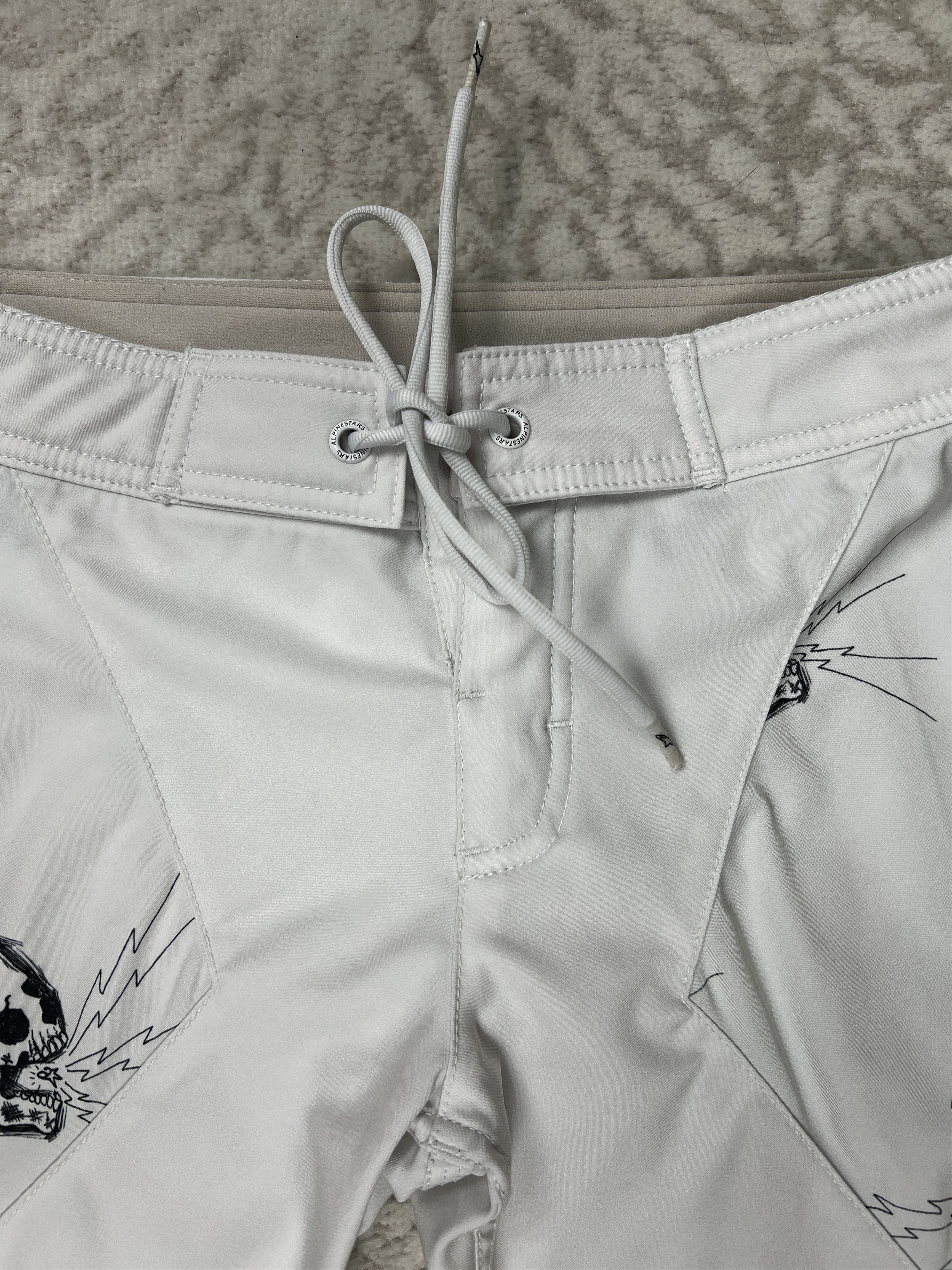 Alpinestars Alpinestars Graphic Skull Shorts White (Size 1) Size US 28 / EU 44 - 5 Thumbnail