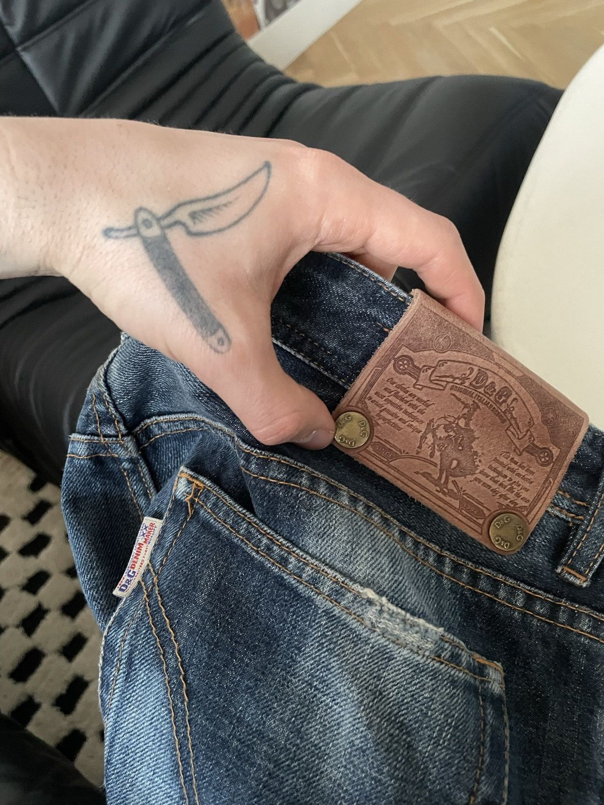 Dolce & Gabbana Dolce&Gabbana D&G Vintage Y2k Denim Jeans Distressed Pant Size US 34 / EU 50 - 8 Thumbnail