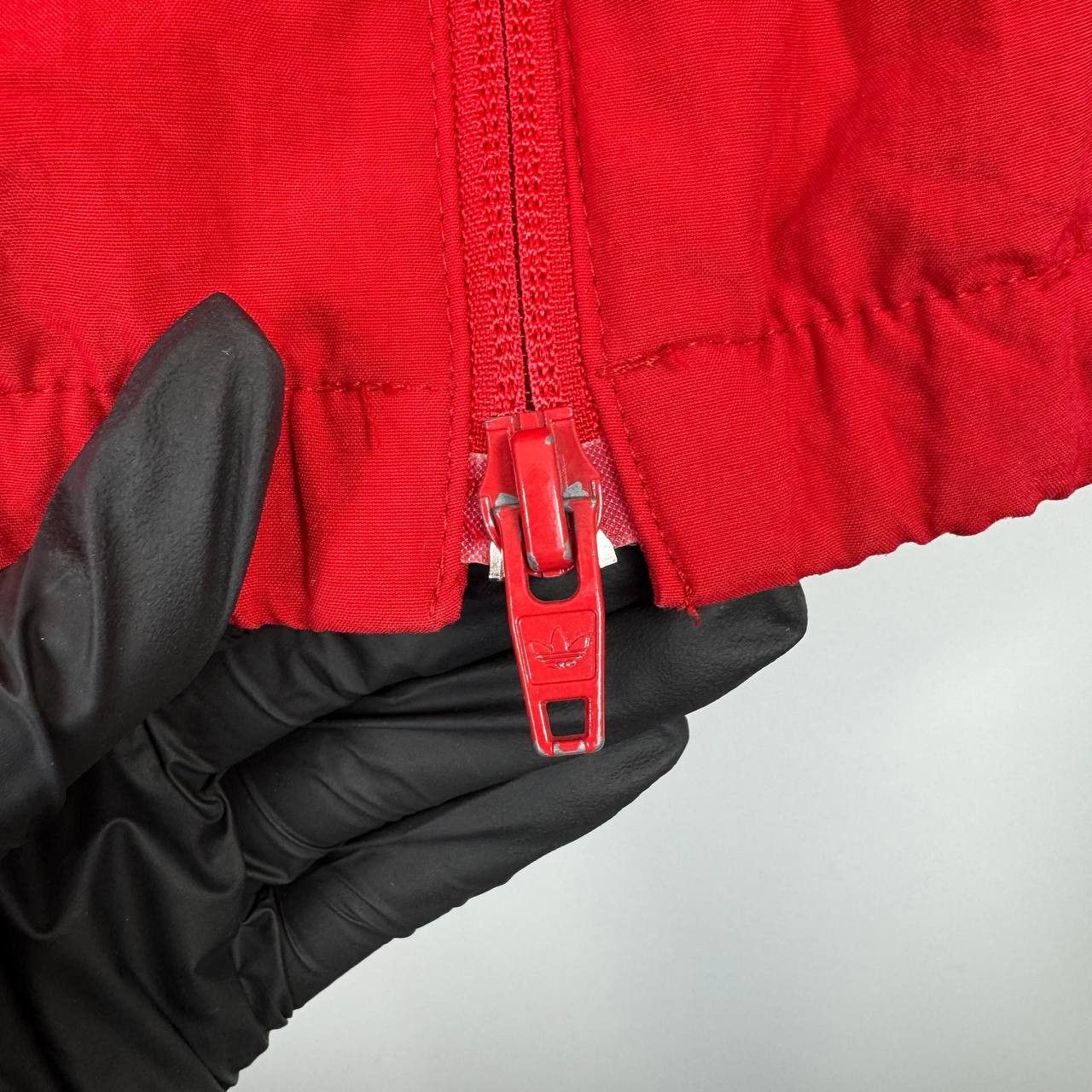 Adidas Adidas Originals Windbreaker Jacket Red Full Zip Hooded L Size US L / EU 52-54 / 3 - 5 Thumbnail