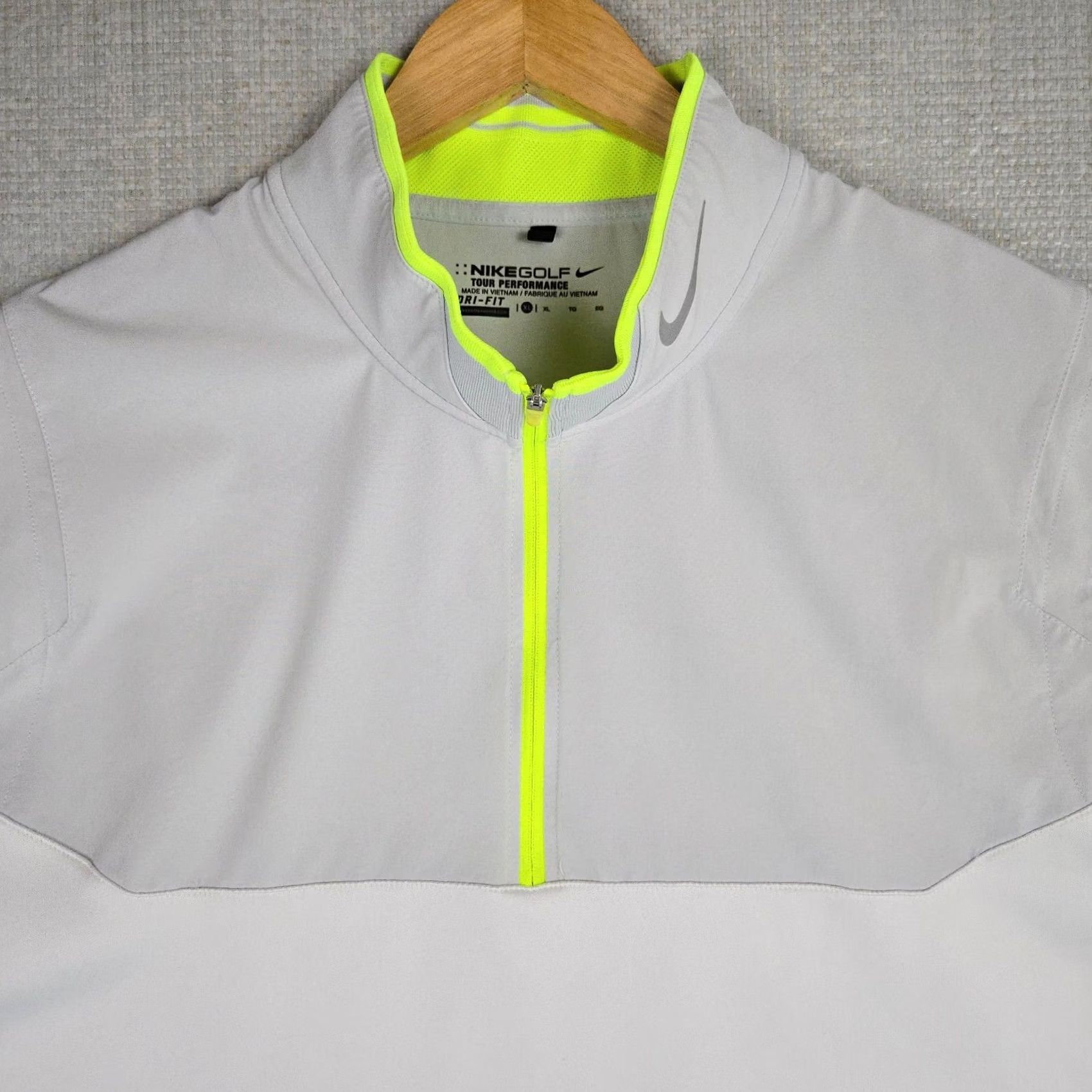 Nike NIKE GOLF Tour Performance Vest Size XL Mens 1/2 Zip Hardshell/Knit Pullover Size US XL / EU 56 / 4 - 3 Thumbnail