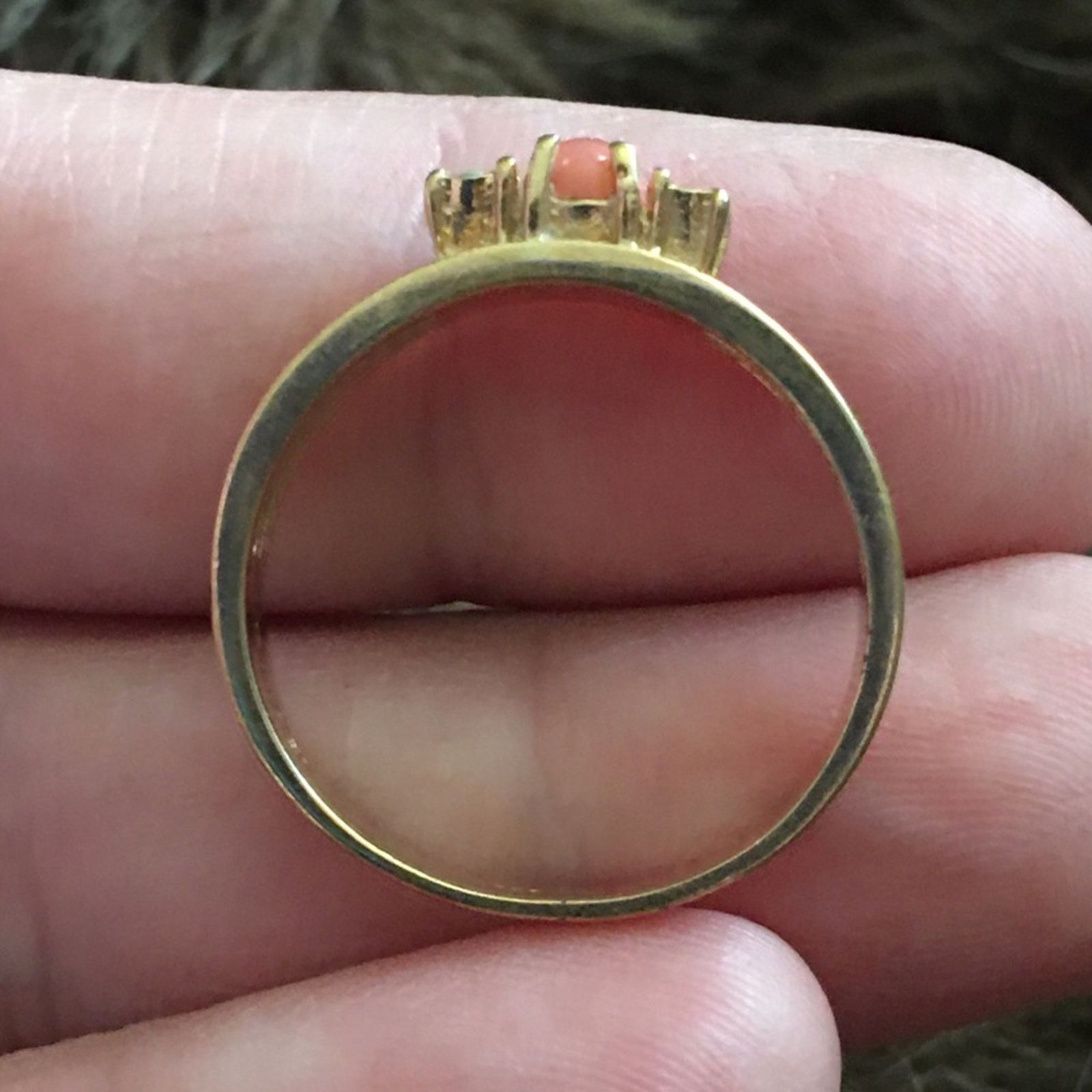 Vintage Vintage Avon faux coral rhinestone gold ring Size ONE SIZE - 5 Thumbnail