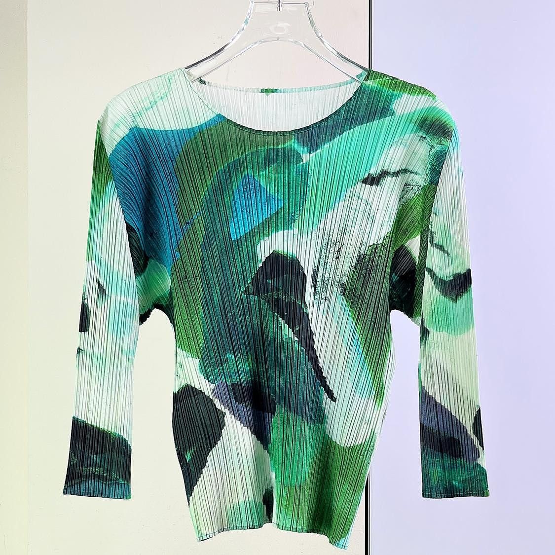Pleats Please Issey Miyake Pleats Please Issey Miyake Abstract Print Long Sleeve Size 3 Size M / US 6-8 / IT 42-44 - 1 Thumbnail