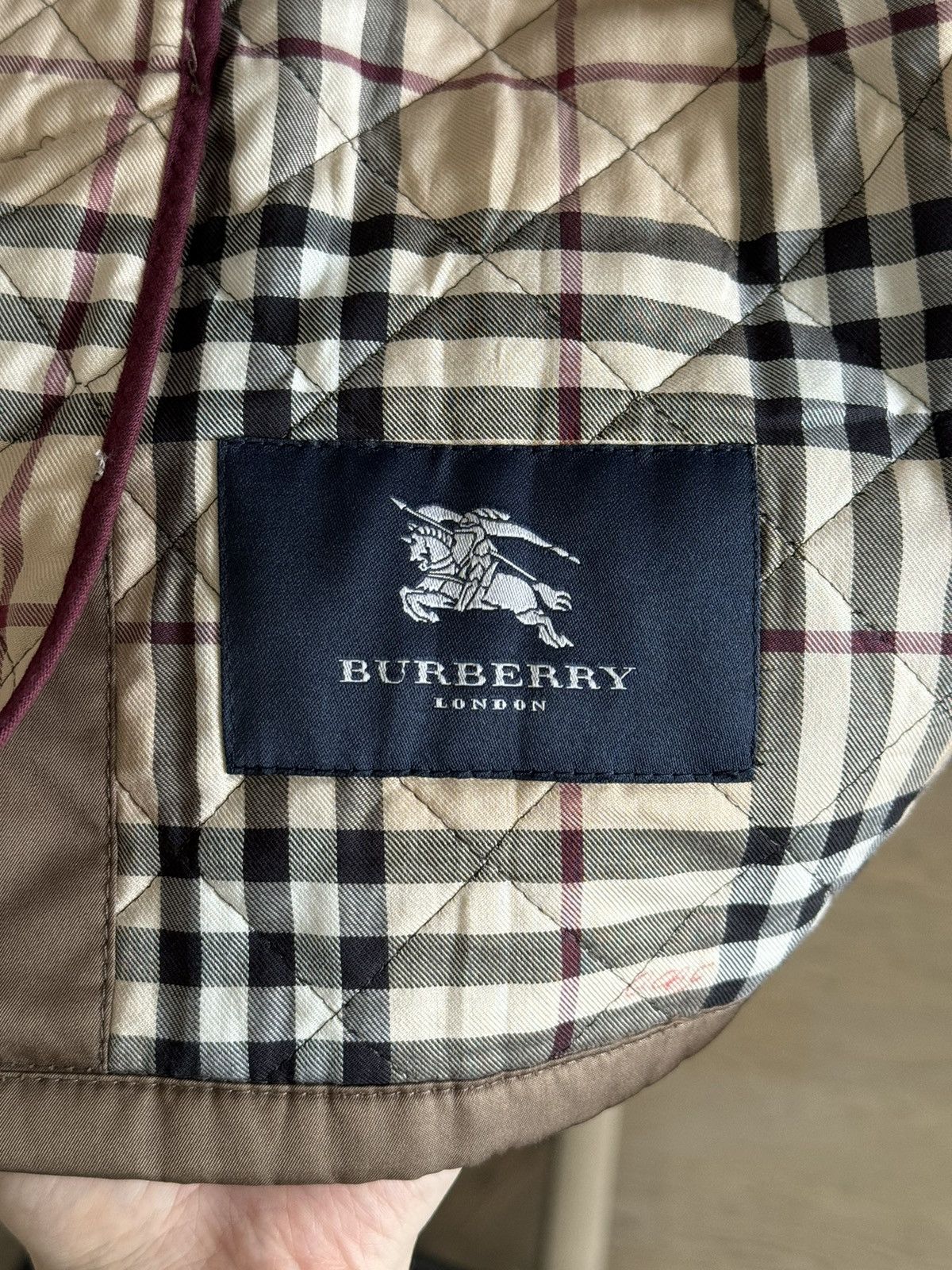 Burberry × Vintage Burberry quilted jacket Size XL / US 12-14 / IT 48-50 - 11 Thumbnail