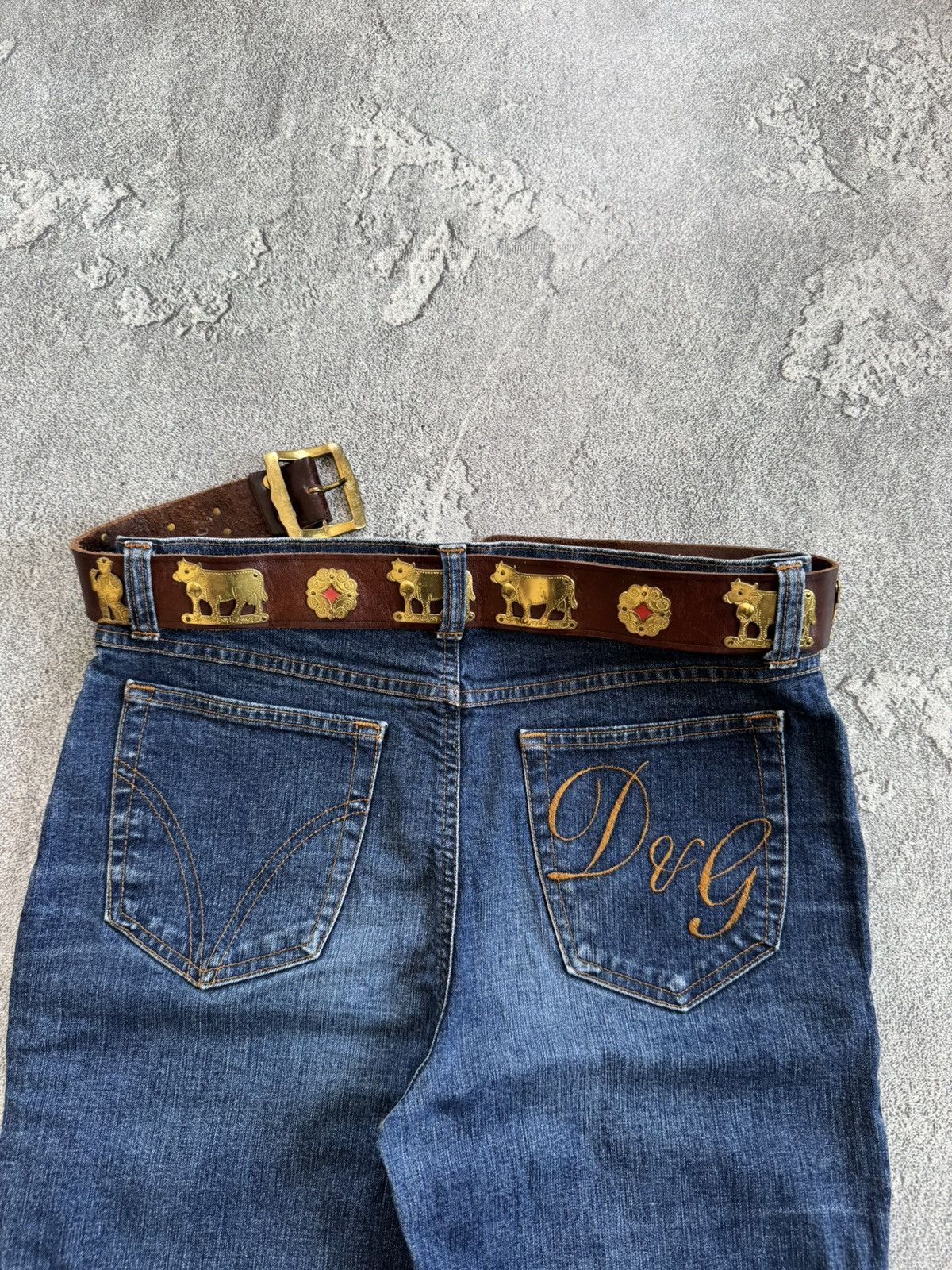 Etro 90s Retro vintage leather belt iconic cows 🐄 metal details Size ONE SIZE - 1 Thumbnail