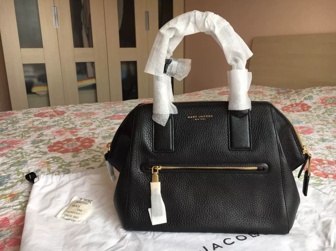 Marc Jacobs Marc Jacobs Black Cowhide Women's Bag Size ONE SIZE - 1 Thumbnail