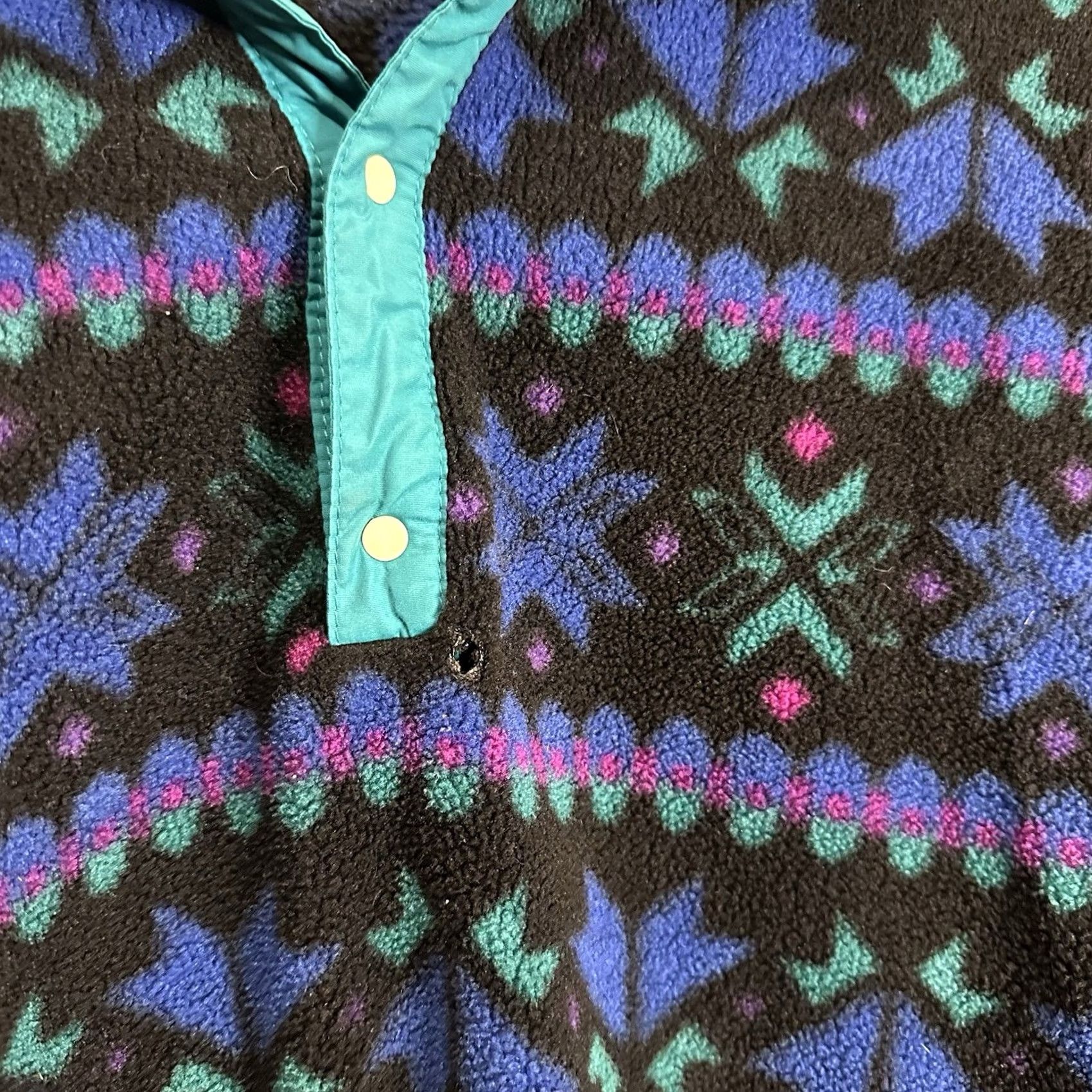 Vintage VINTAGE L.L. Bean Fleece Pullover Sweater Mock Neck 1/4 Snap Snowflake Black M Unisex Adults 90s Outdoors Size US M / EU 48-50 / 2 - 4 Thumbnail