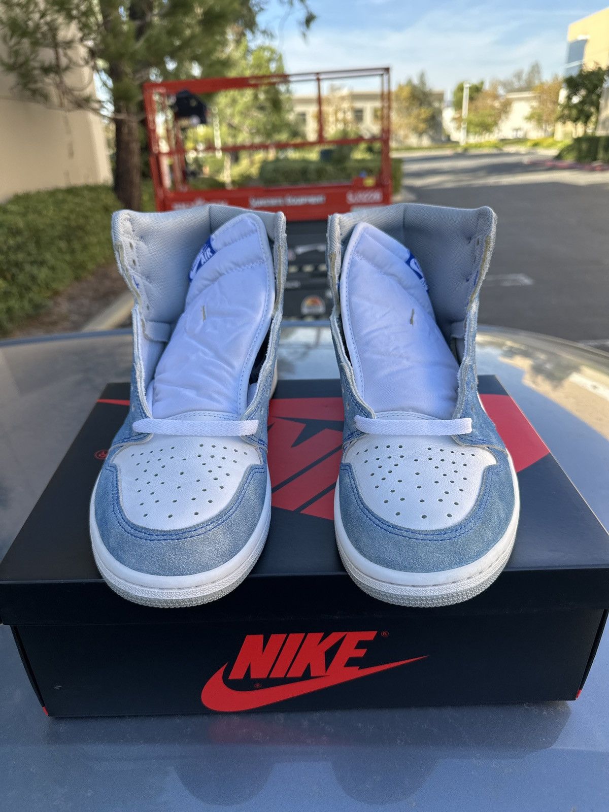 Jordan Brand Jordan 1 hyper royal Size US 11 / EU 44 - 2 Thumbnail