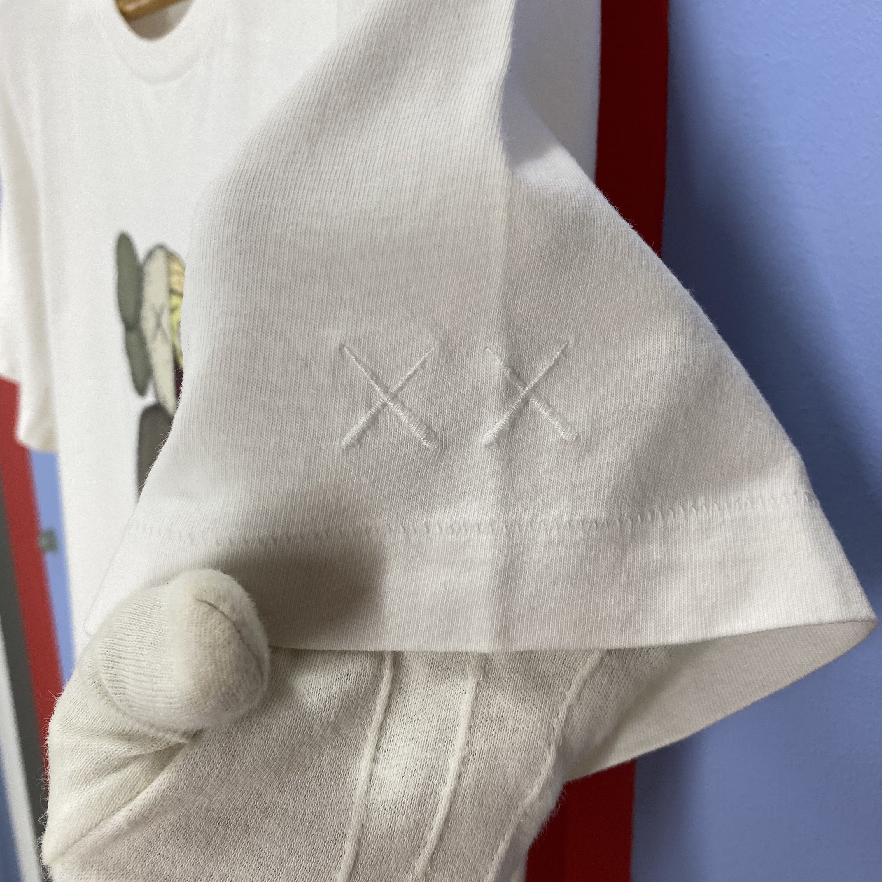 Kaws × Uniqlo UNIQLO x KAWS Crew Neck T Shirt #1862/08 Size US M / EU 48-50 / 2 - 4 Thumbnail