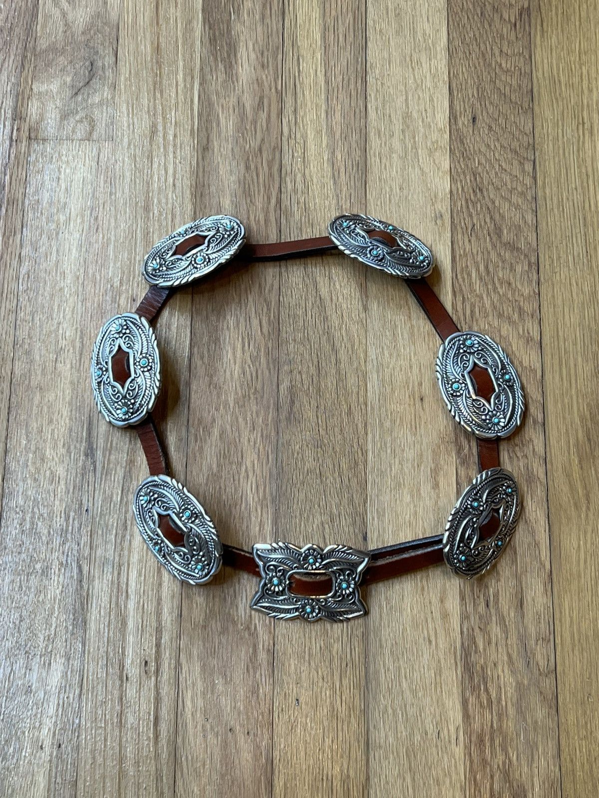 Justin Justin Silver-Tone Concho Concha Cowhide Leather Belt 29-32 Size ONE SIZE - 5 Thumbnail
