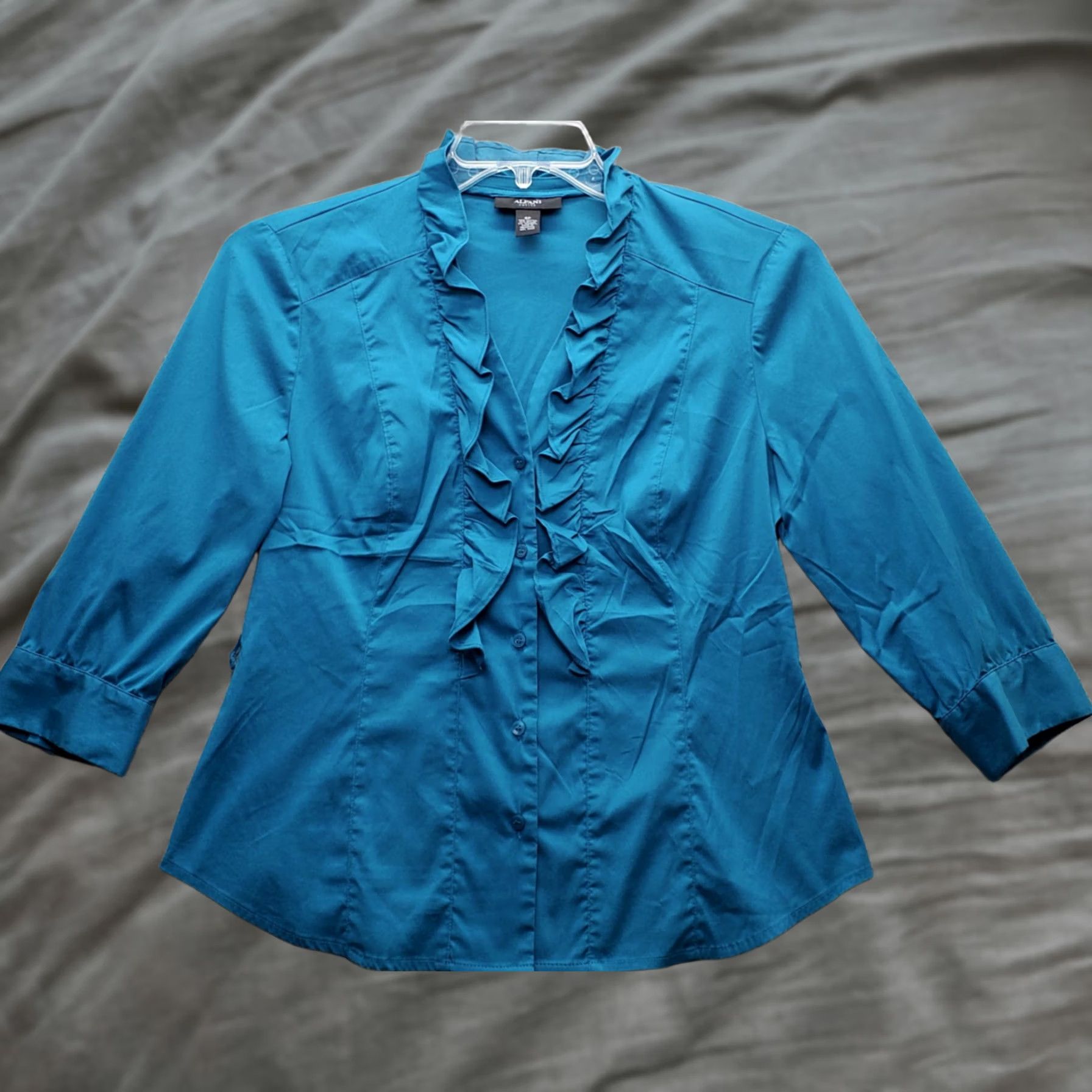 Alfani Alfani Shirt Womens Size 8P Blue Long Sleeve V-Neck Button Front Ruffle Top Size M / US 6-8 / IT 42-44 - 1 Thumbnail
