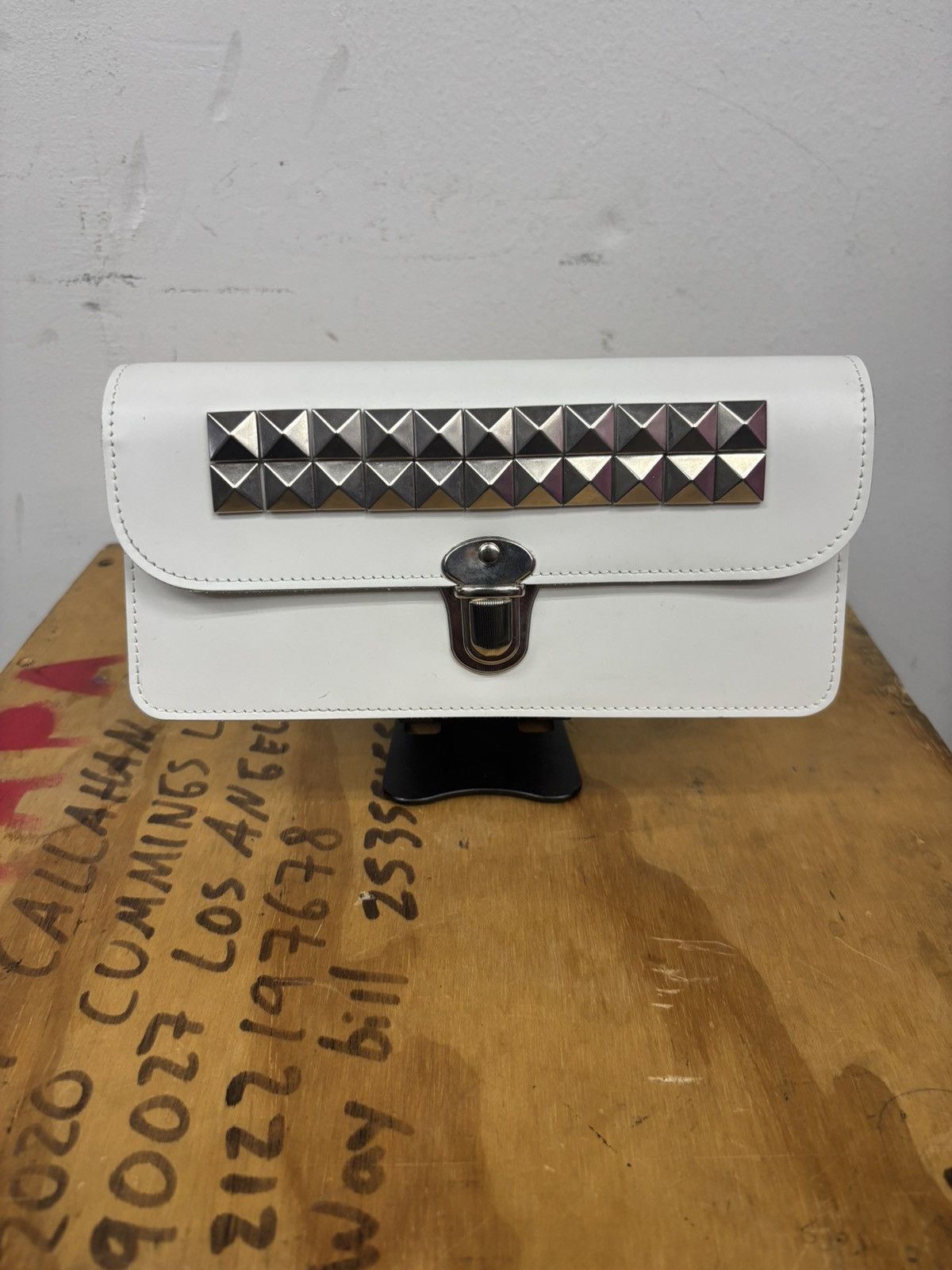 Comme des Garcons Comme des Garçons white studded leather wallet *Rare* Size ONE SIZE - 1 Thumbnail