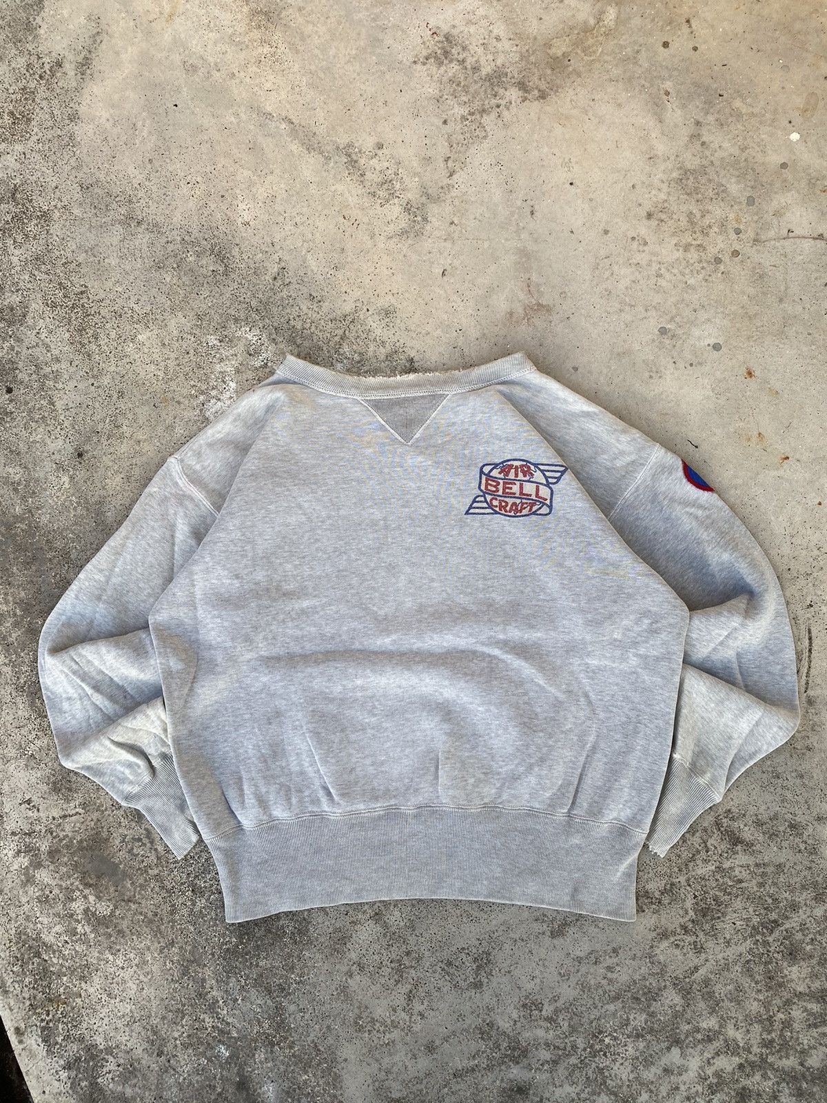 The Real McCoy's × Vintage Distressed Vintage Real McCoy’s Air Bell Craft Crewneck Size US L / EU 52-54 / 3 - 3 Thumbnail