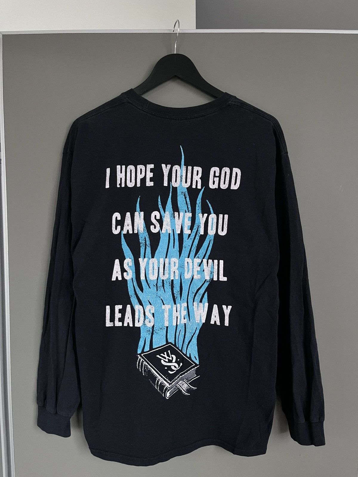 Band Tees While She Sleeps You Are We Long Sleeve Size US L / EU 52-54 / 3 - 1 Thumbnail