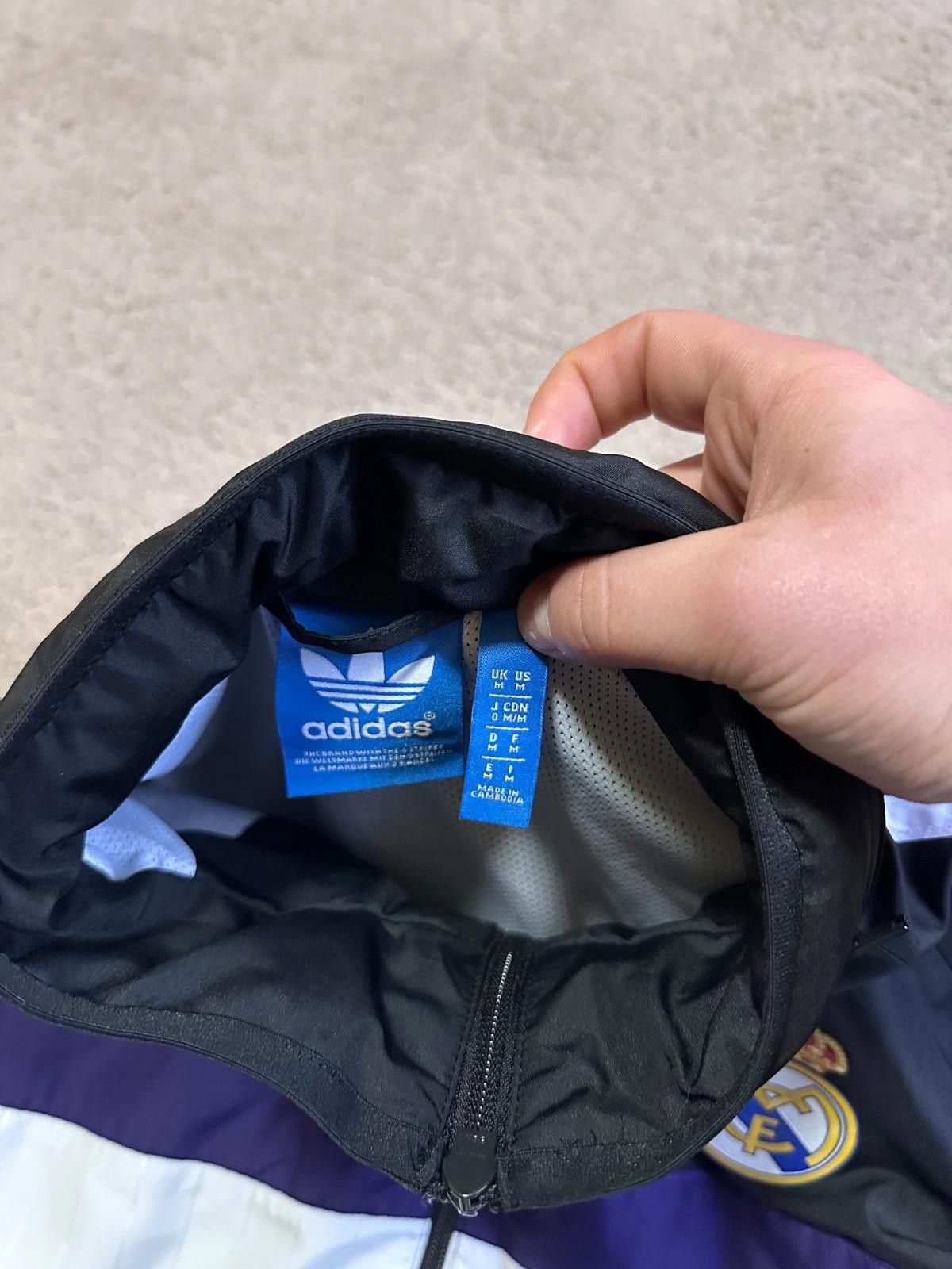 Adidas 2015-16 Real Madrid adidas Originals Hooded Track Jacket M Size US M / EU 48-50 / 2 - 5 Thumbnail