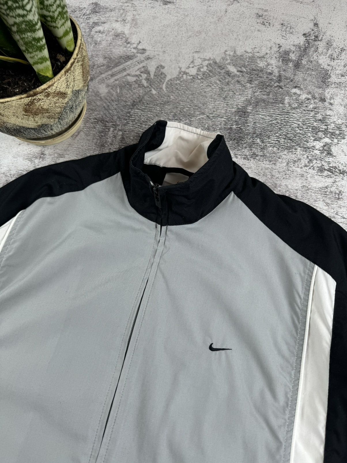 Nike 90S Nike Y2K Retro Swoosh Logo Track Activewear Light Jacket Size US L / EU 52-54 / 3 - 6 Thumbnail