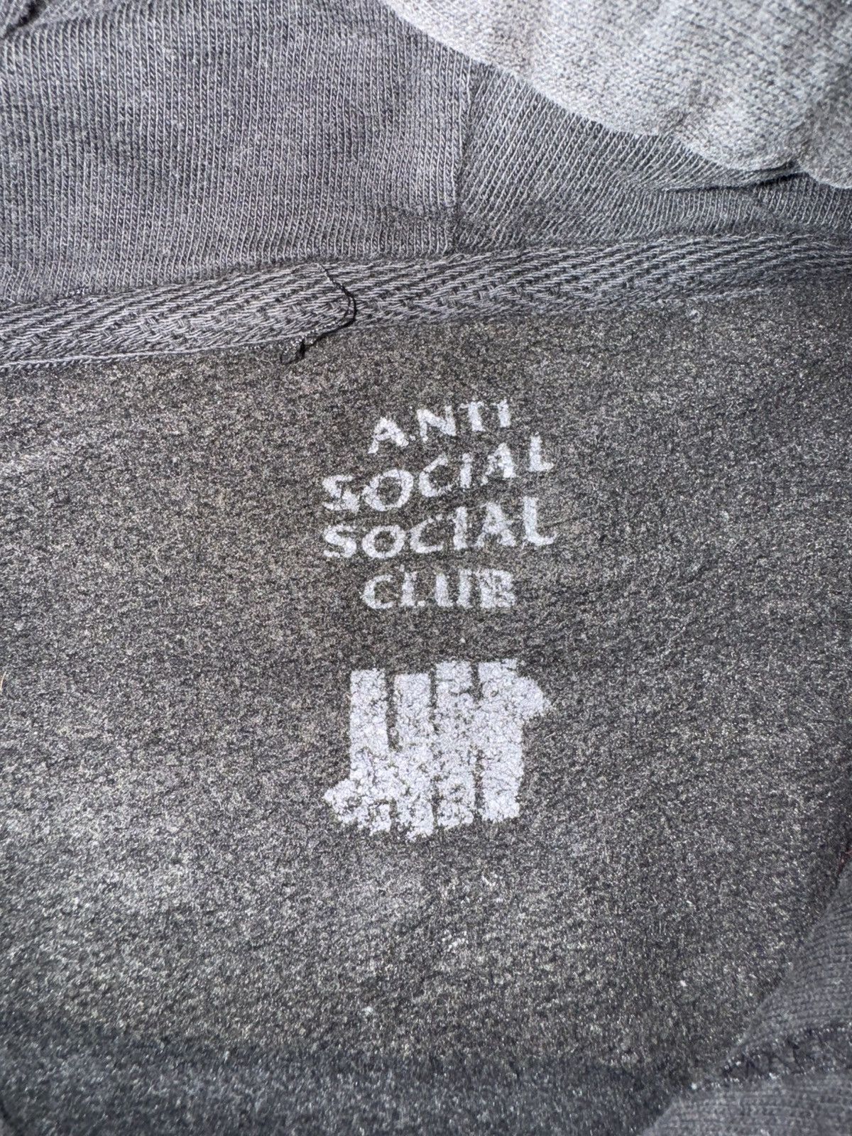 Anti Social Social Club × Undefeated Anti Social Social Club X Undefeated hoodie M Size US M / EU 48-50 / 2 - 3 Thumbnail