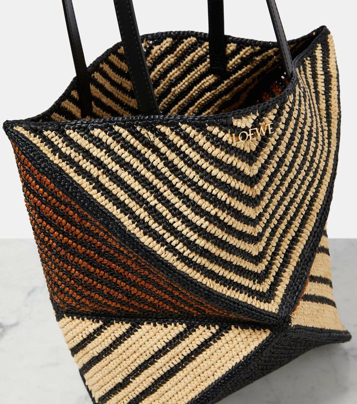 Loewe o1in1g0726 Size: OS/Ibiza Puzzle Fold Medium Raffia Tote Bag Size ONE SIZE - 6 Thumbnail