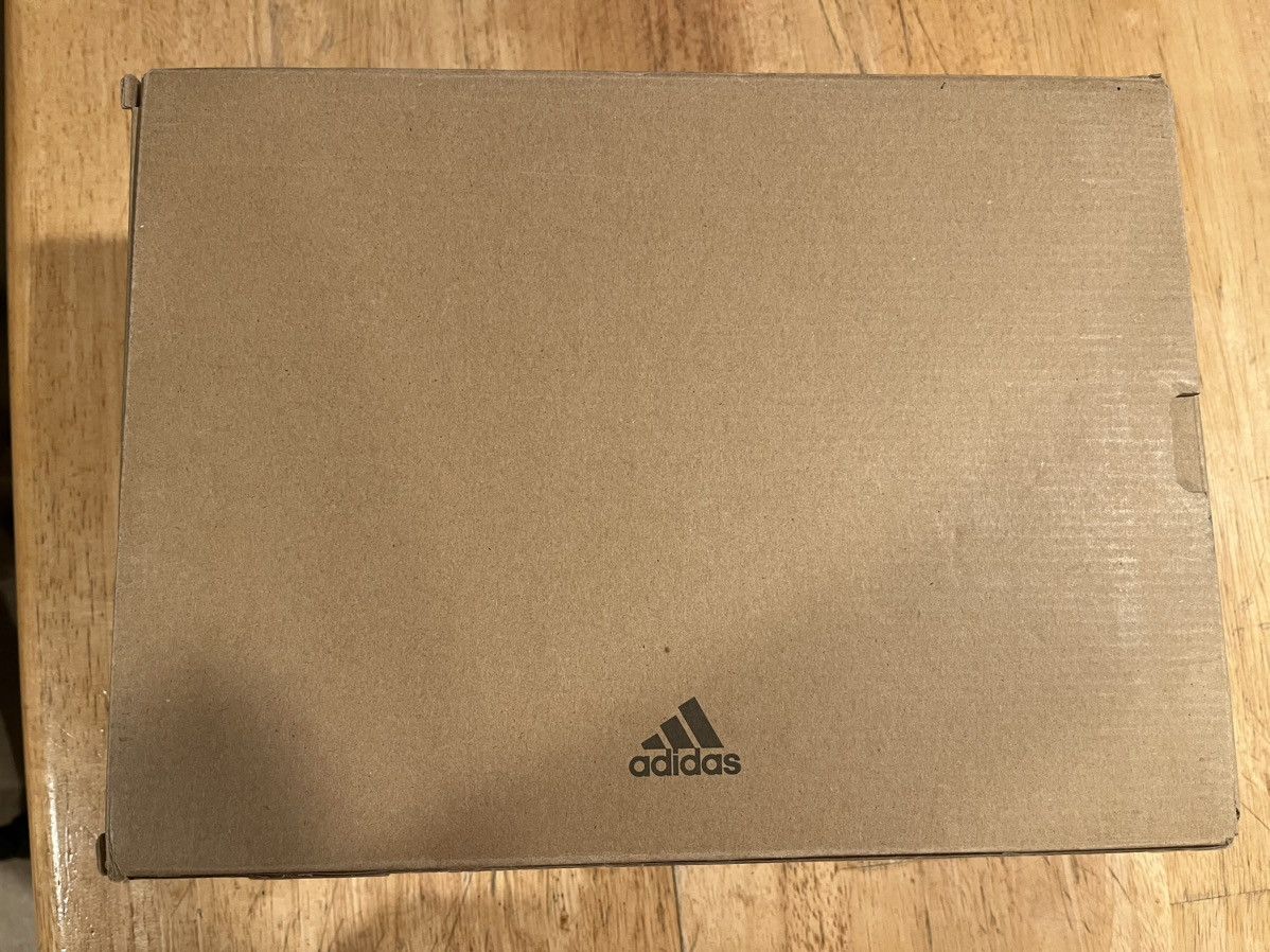 Adidas × Kanye West YEEZY BOOST 700 Size US 8 / EU 41 - 23 Thumbnail