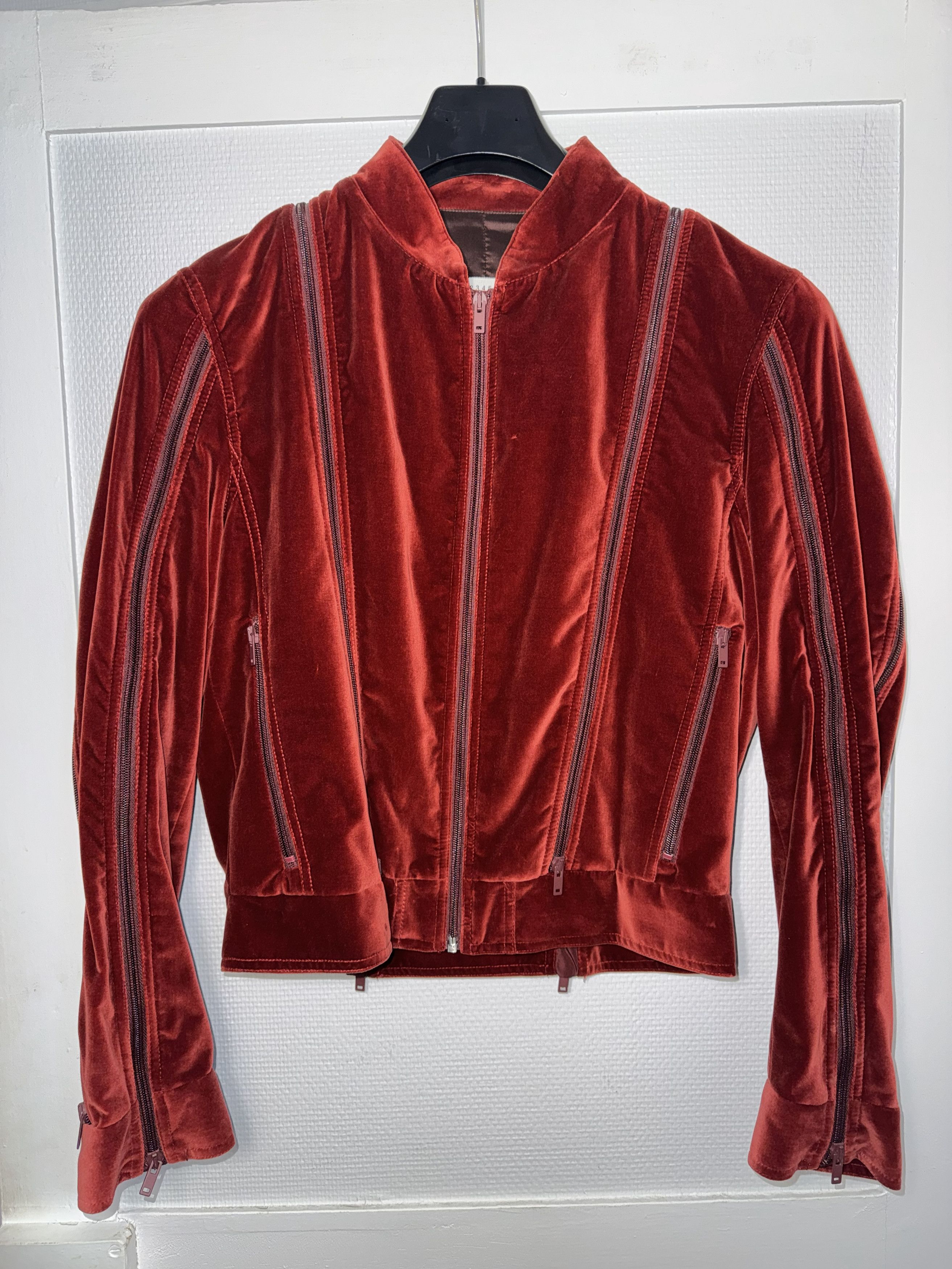 Maison Margiela MM10 red velour zip jacket Size US M / EU 48-50 / 2 - 1 Thumbnail