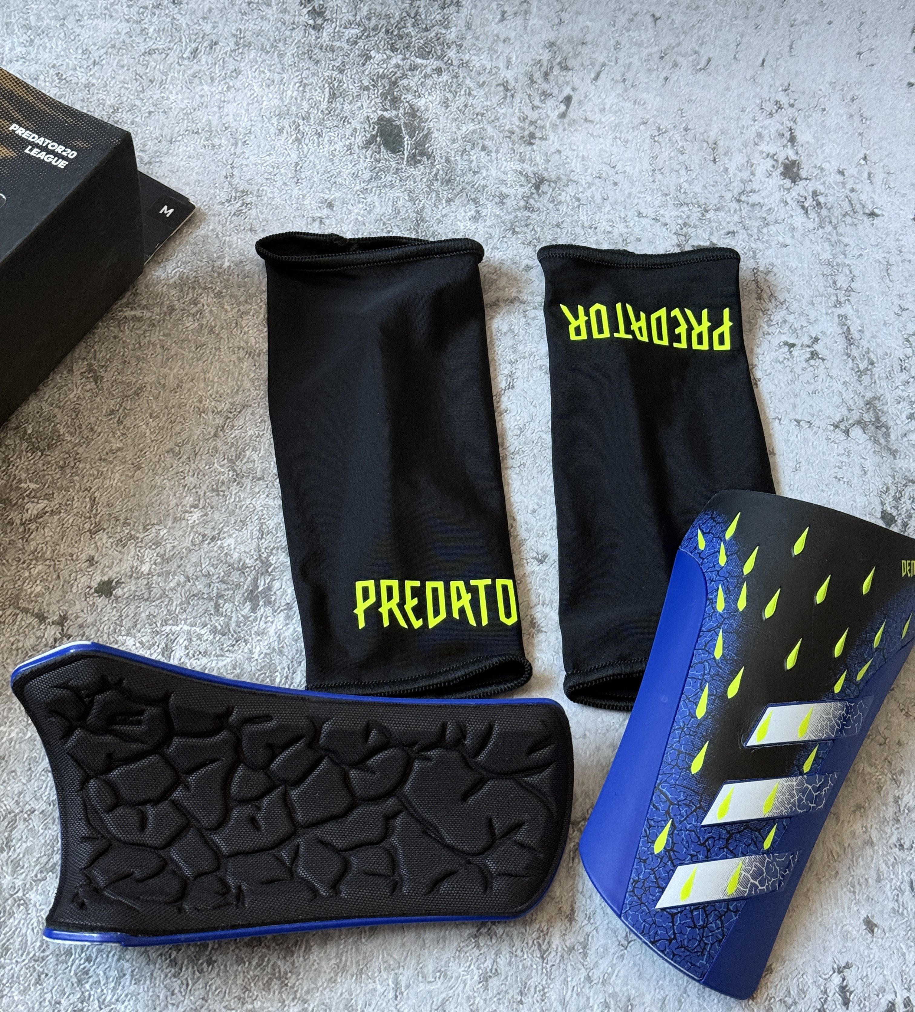 Adidas Adidas Predator 20 League SHIN PADS GK3540 M FOOTBALL SOCCER Size ONE SIZE - 5 Thumbnail
