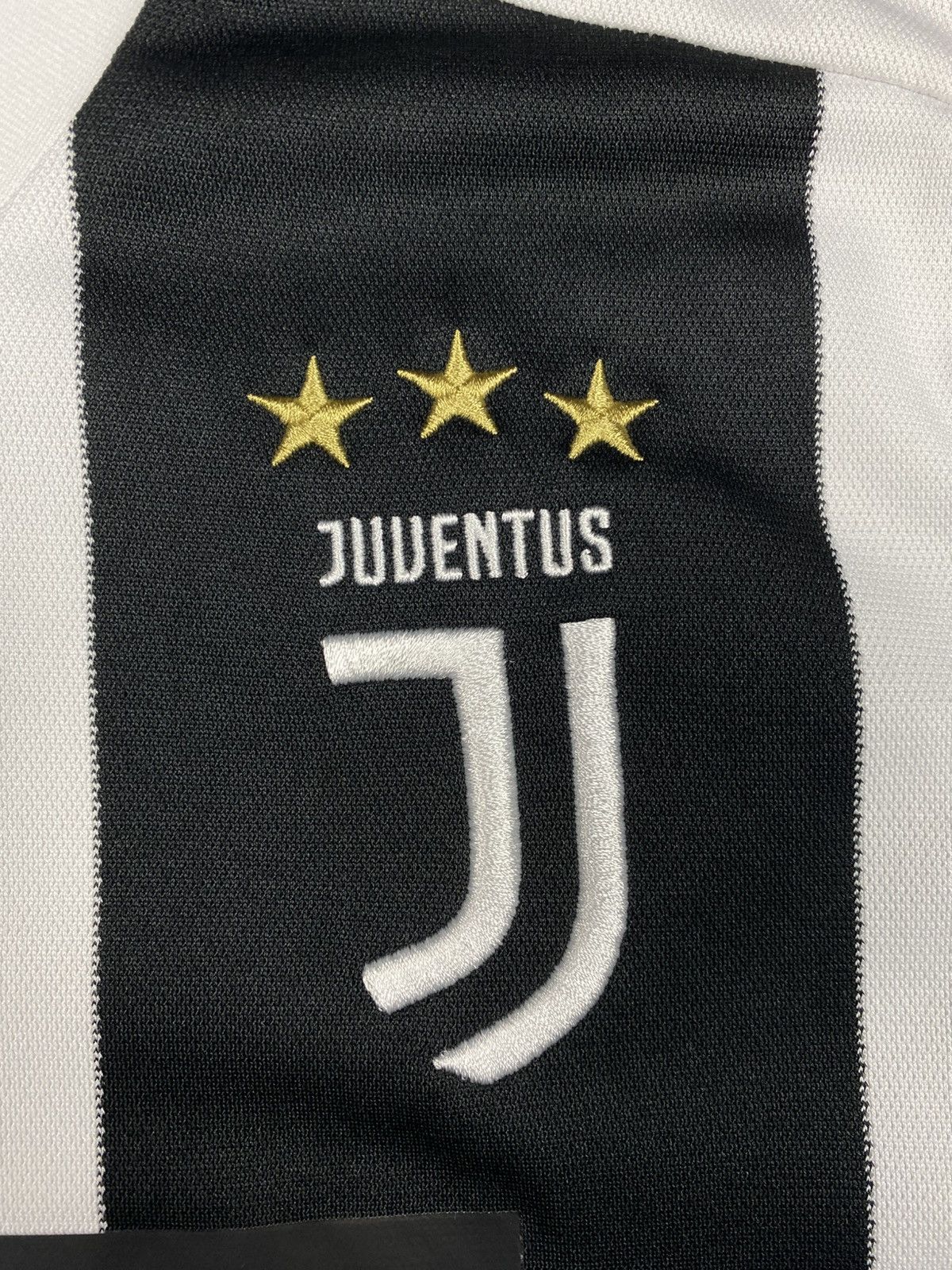 Adidas Adidas Juventus FC 2018/19 Home Football Jersey Size US S / EU 44-46 / 1 - 7 Thumbnail