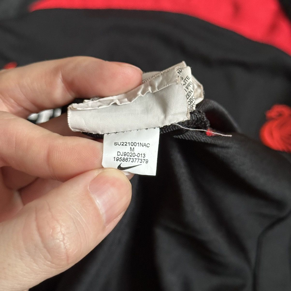 Nike FC LIVERPOOL 2020/2021 TRAINING SOCCER FOOTBALL SHIRT JERSEY Size US M / EU 48-50 / 2 - 7 Thumbnail