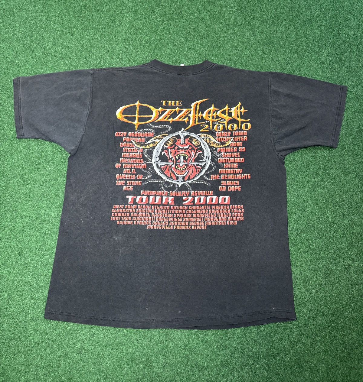 Band Tees Vintage 90s Ozz Fest 2000 Ozzy Metal Rock Concert T Shirt Size US XL / EU 56 / 4 - 3 Thumbnail