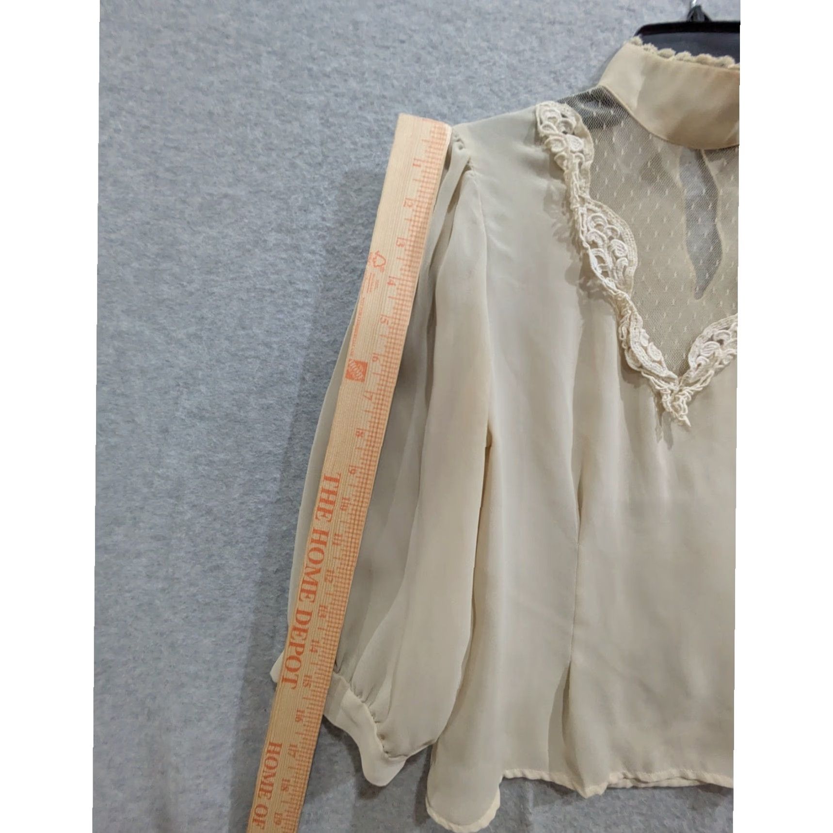 Vintage Stoplight California Blouse Womens Medium Chiffon Mock Neck 3/4 Sleeve Beige Size M / US 6-8 / IT 42-44 - 6 Thumbnail