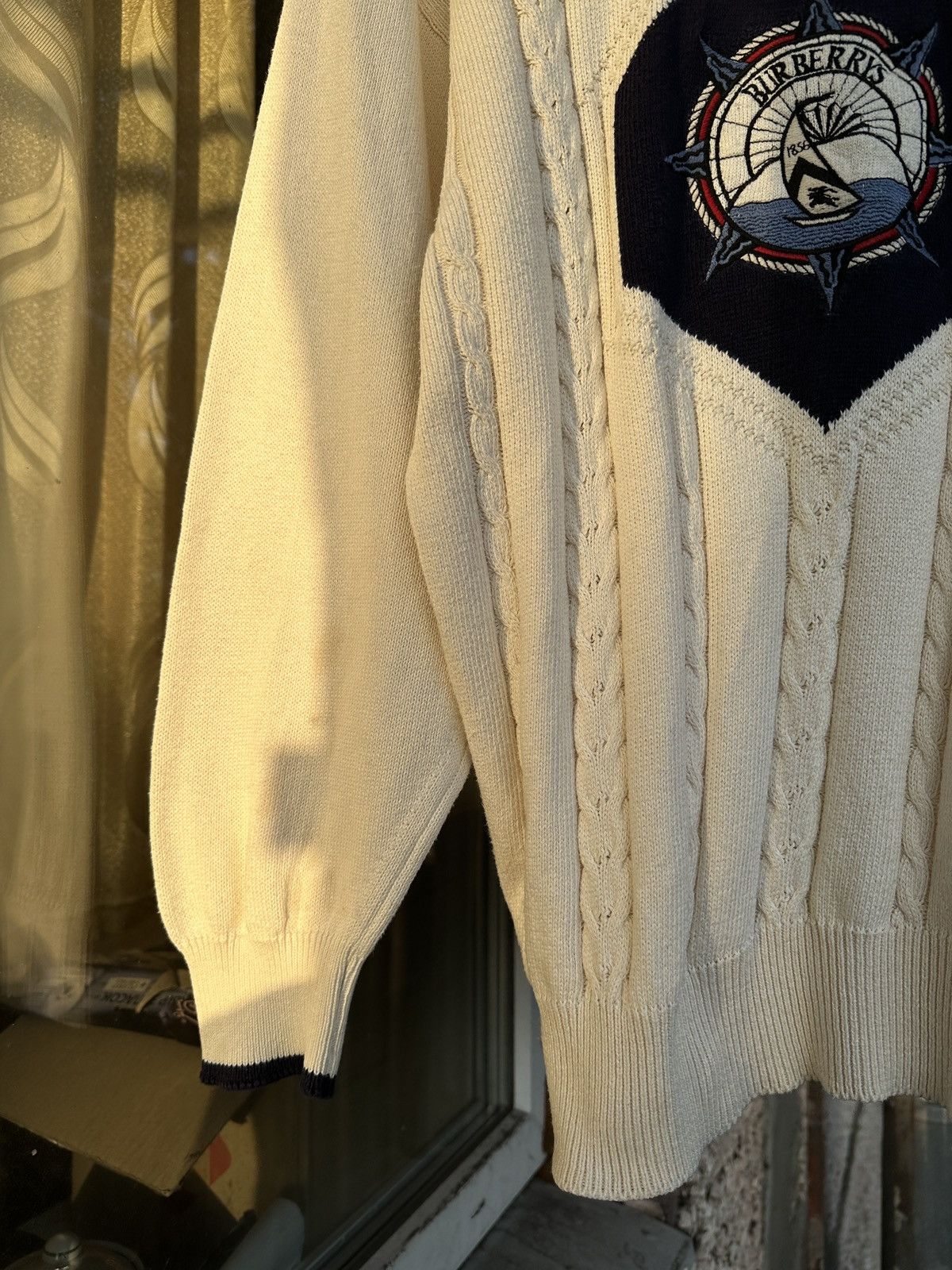 Burberry 90s Vintage Burberrys Big Logo Sweater Made In Scotland Size US L / EU 52-54 / 3 - 7 Thumbnail