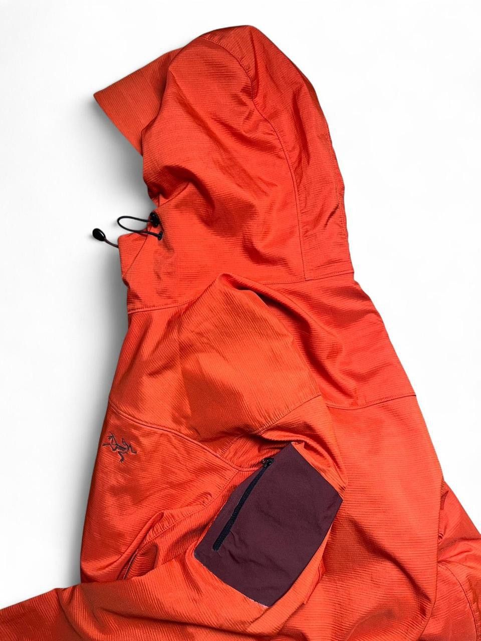 Arc'teryx 2000S RARE ARC’TERYX BETA AR HOODED JACKET VINTAGE Size US XL / EU 56 / 4 - 9 Thumbnail