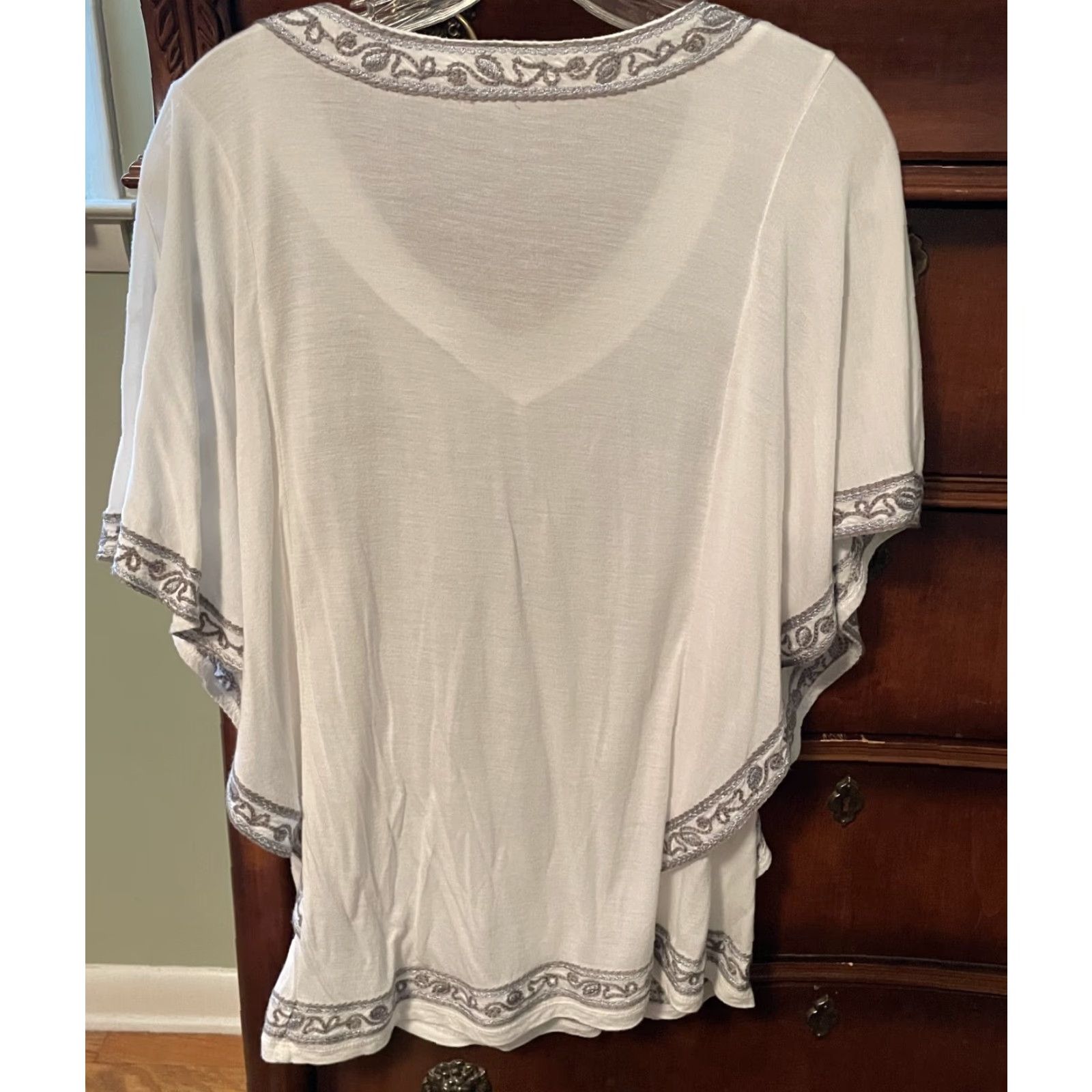 Vintage INC International Concepts Blouse Shirt Women's Medium White Embroidered Silver 3/4 Sleeve V-Neck Tunic Size M / US 6-8 / IT 42-44 - 5 Thumbnail