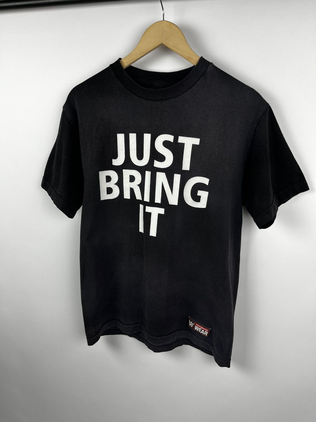 WWE WWE Just Bring It big logo t shirt size m Size US M / EU 48-50 / 2 - 1 Thumbnail