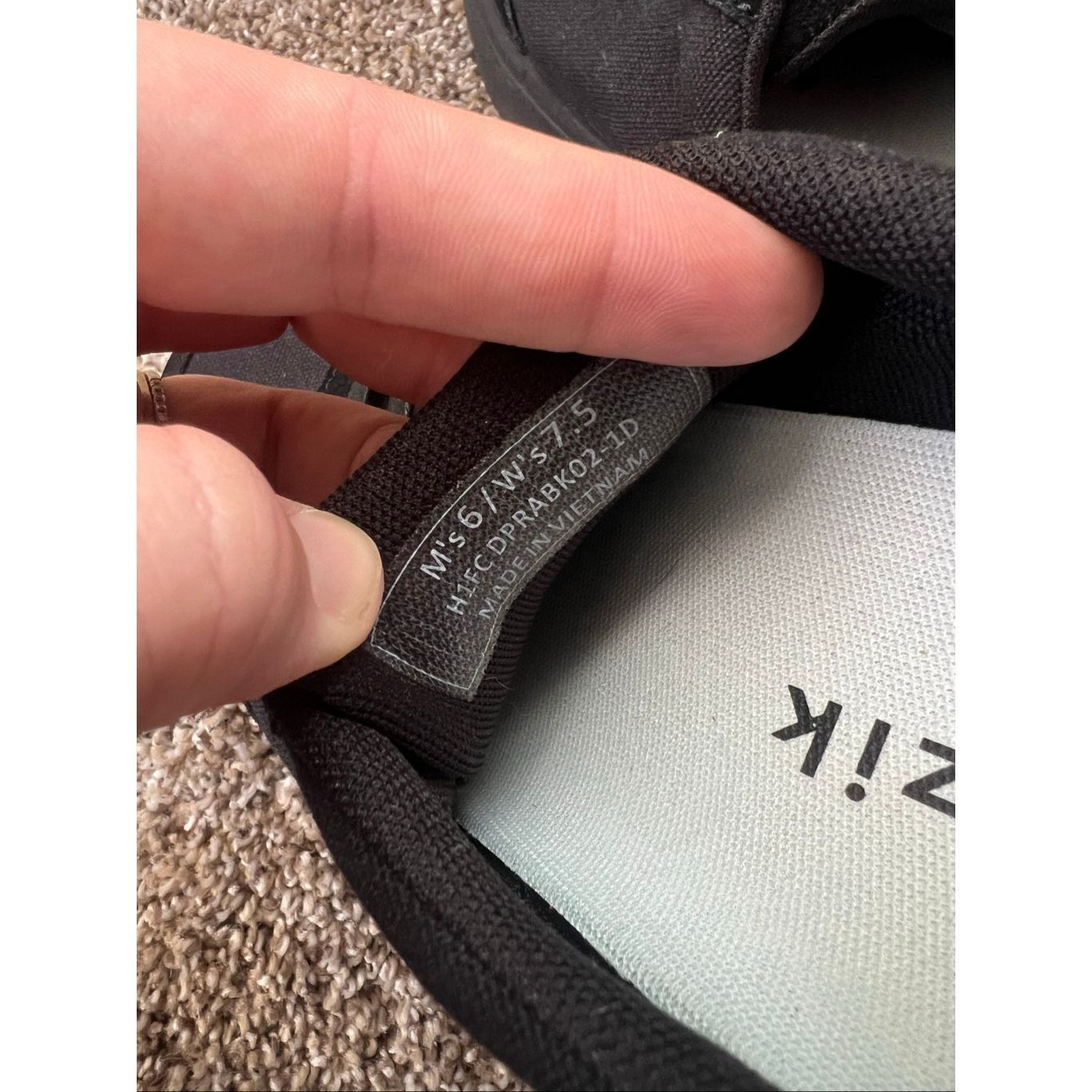 Other Kizik All Black Hands Free Shoes Woman’s Size 7.5 Mens Size Size US 7.5 / IT 37.5 - 10 Thumbnail