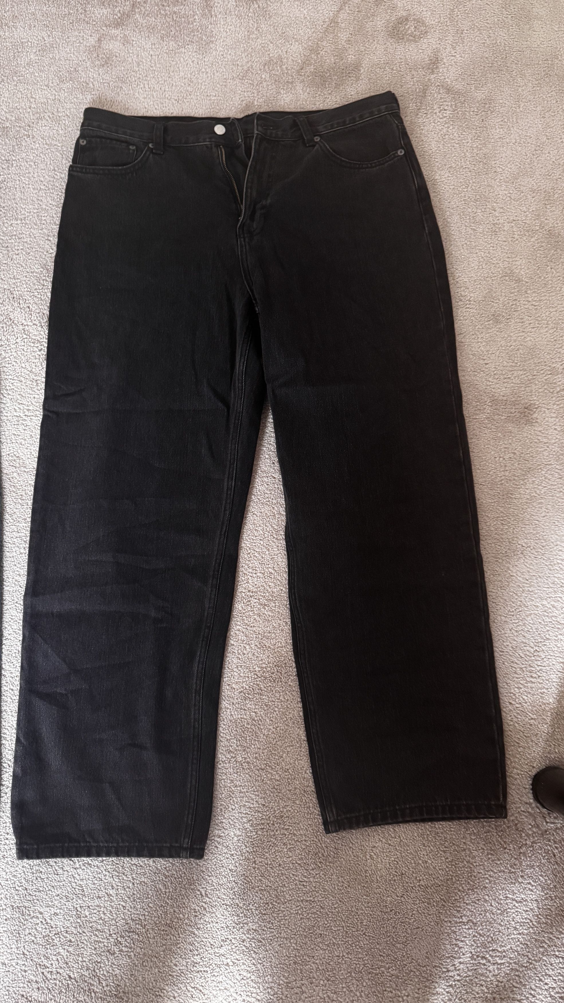 Weekday Weekday Galaxy Loose Straight Jeans 32x30 Size US 32 / EU 48 - 1 Preview