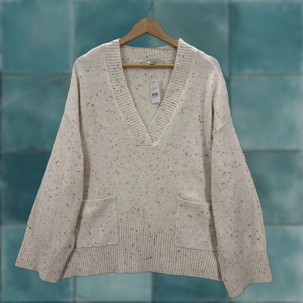 Loft LOFT Beige V-Neck Pocket Long Sleeve Pullover Sweater Womens Large NWT Size L / US 10 / IT 46 - 1 Thumbnail