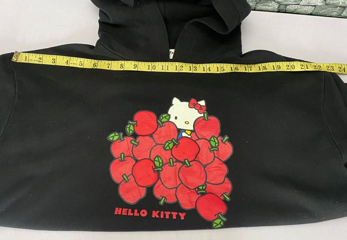 Anime Vintage Hello Kitty Hoodies Size US L / EU 52-54 / 3 - 8 Thumbnail