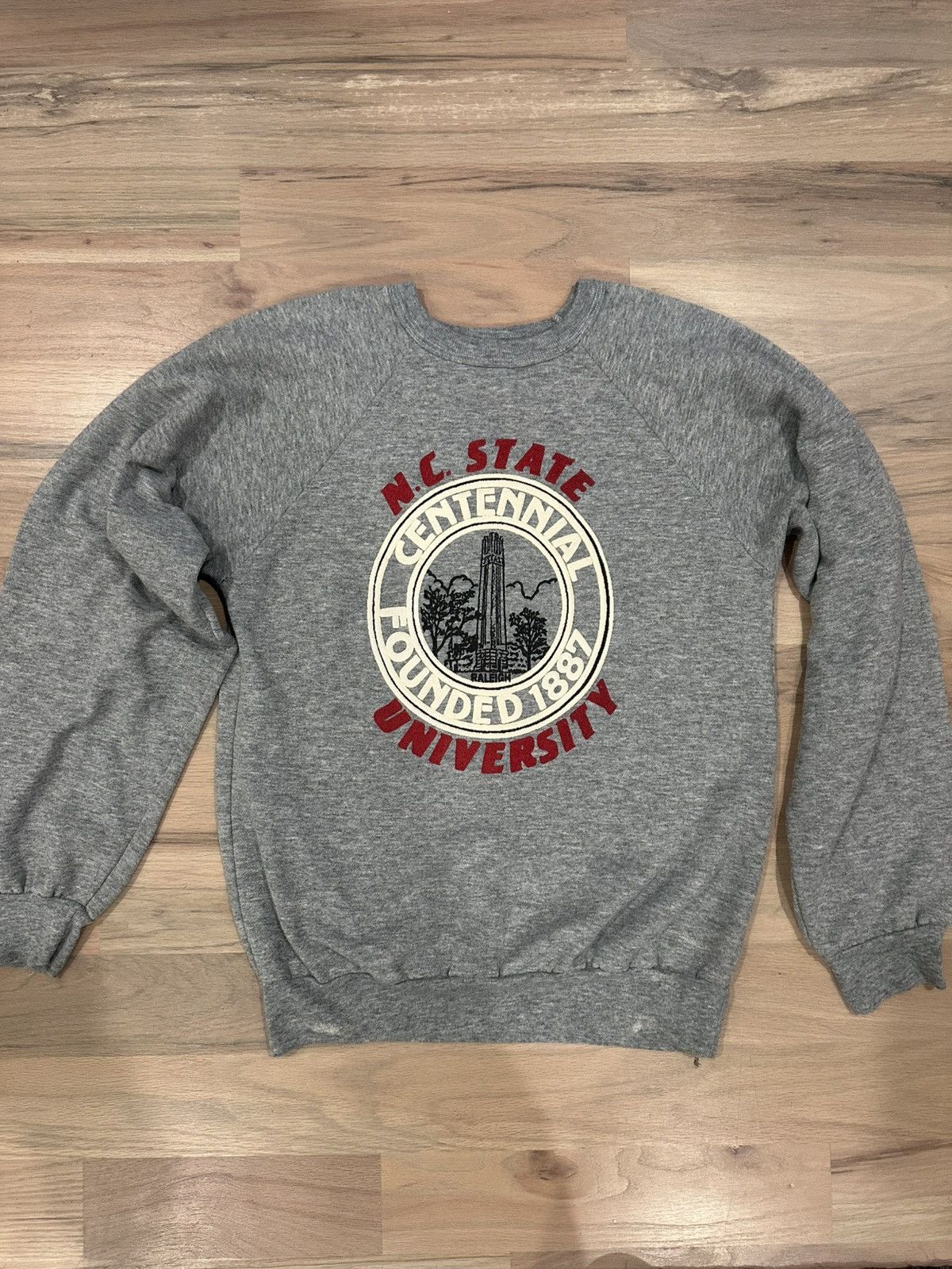 Vintage Vintage 70s 80a NC State University Heather Gray Crewneck Size US S / EU 44-46 / 1 - 1 Thumbnail