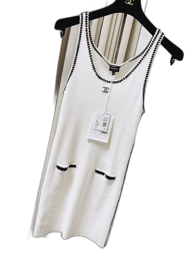 Chanel Chanel White Ribbed Knit Sleeveless Dress Size M / US 6-8 / IT 42-44 - 1 Thumbnail