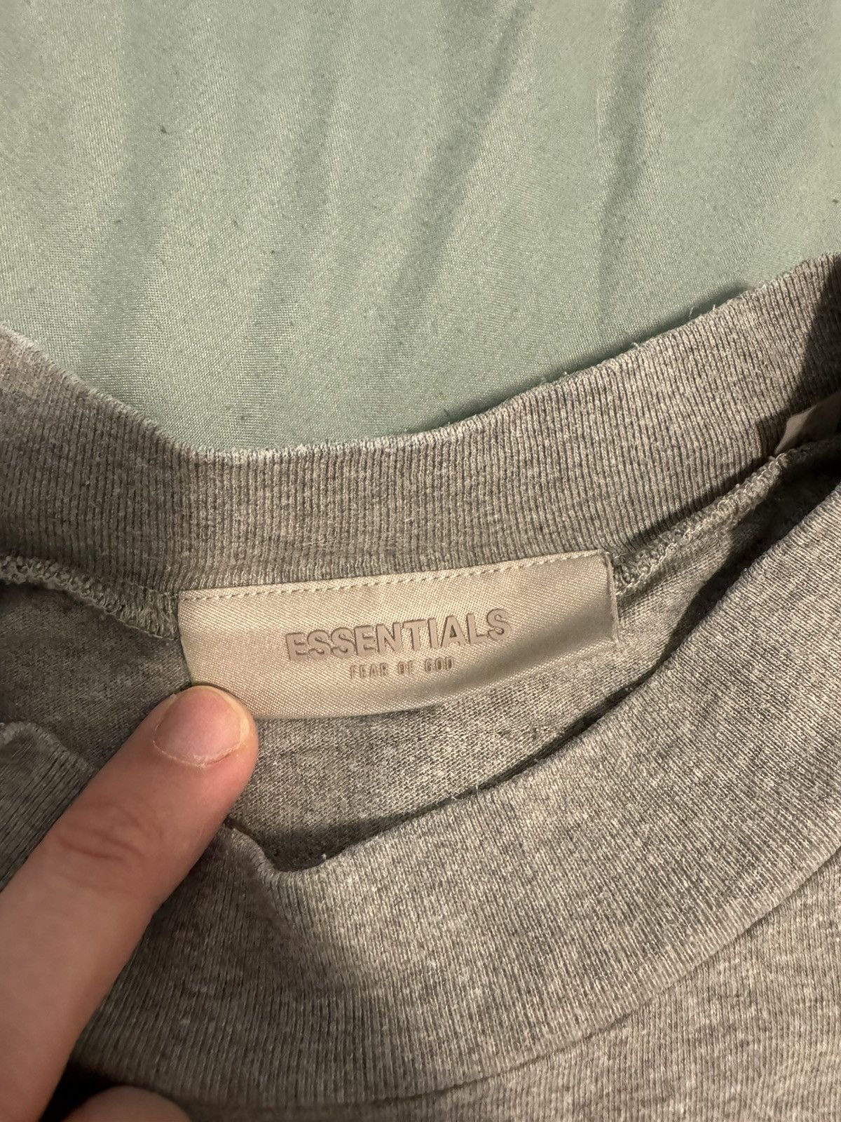 Essentials Essentials grey T-shirt M Size US M / EU 48-50 / 2 - 3 Thumbnail