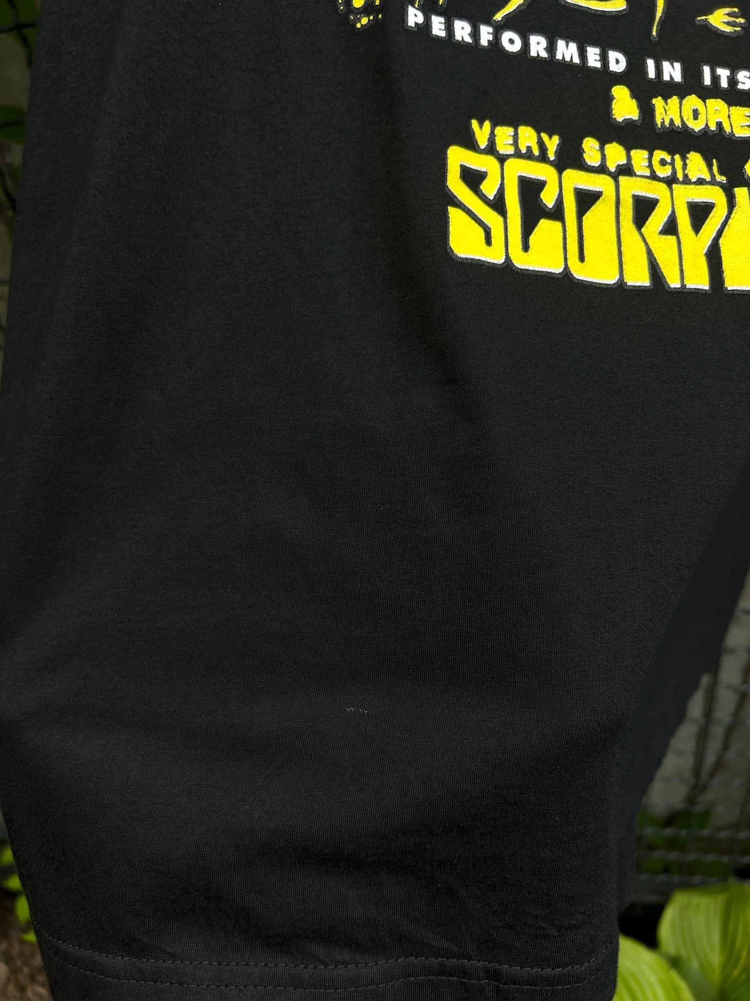 Band Tees Vintage 2018 Def Leppard Scorpions T-shirt Size US XL / EU 56 / 4 - 9 Thumbnail