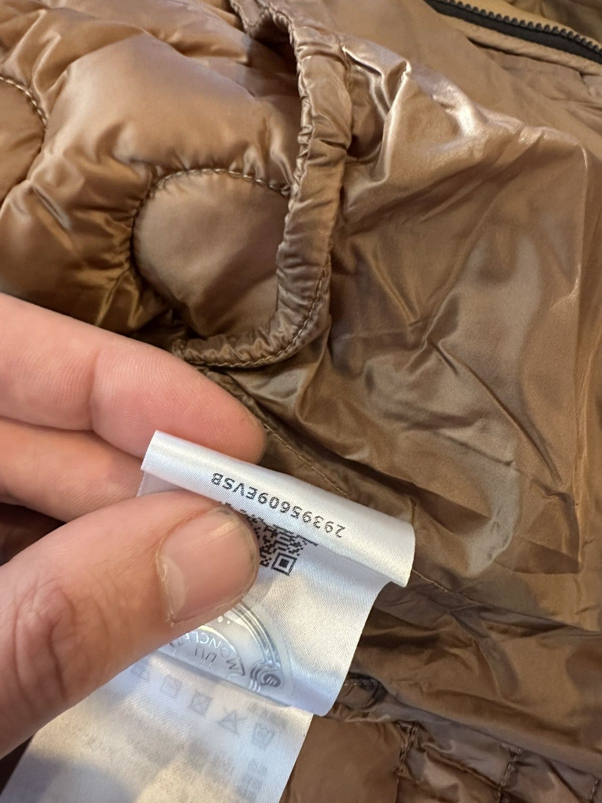 Moncler Genius × Salehe Bembury Moncler x Salehe Bembury Sierpinski Down Vest Size US XL / EU 56 / 4 - 8 Thumbnail