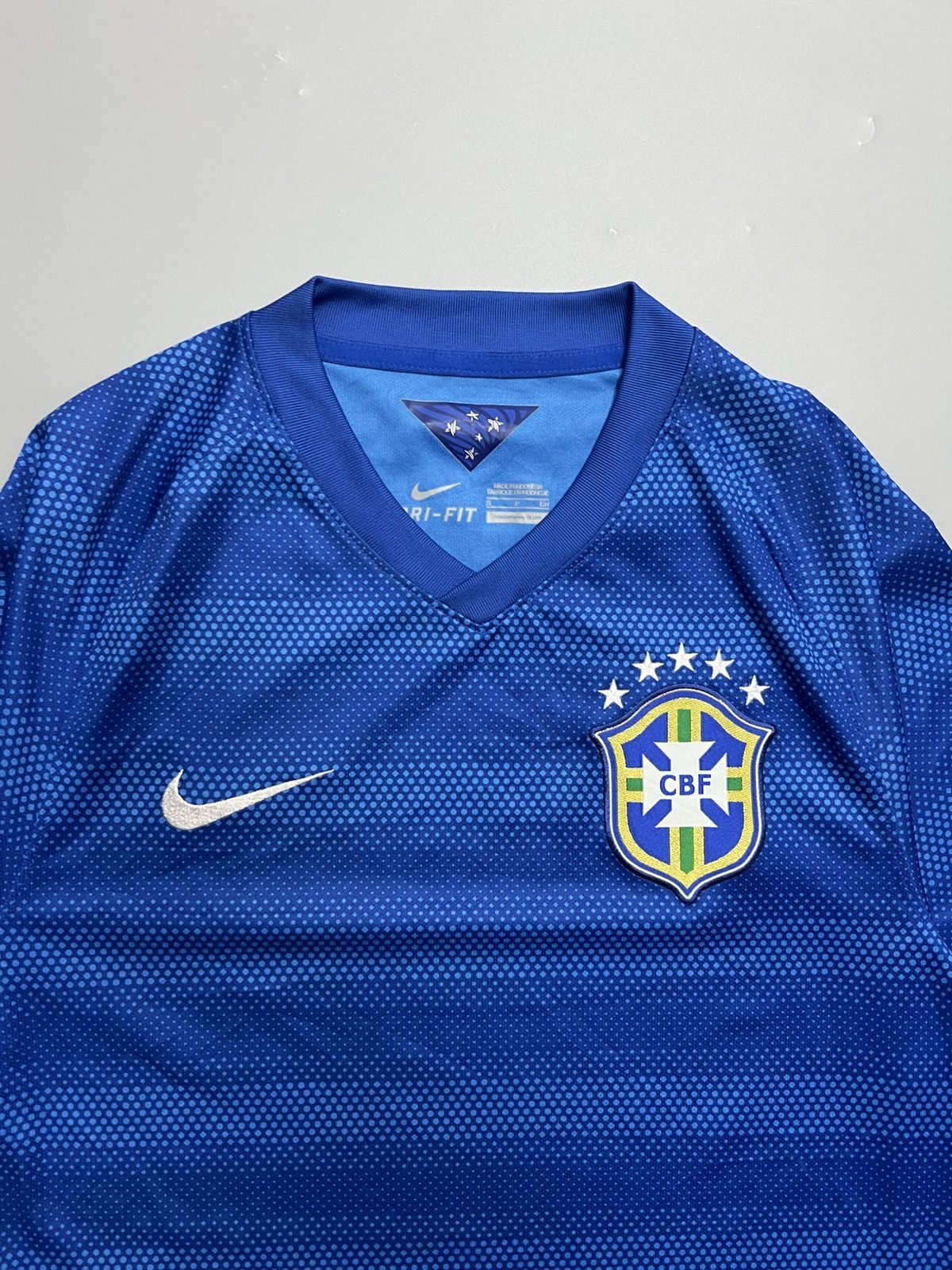 Nike Brazil 2014-2015 Away Jersey Size US S / EU 44-46 / 1 - 2 Thumbnail