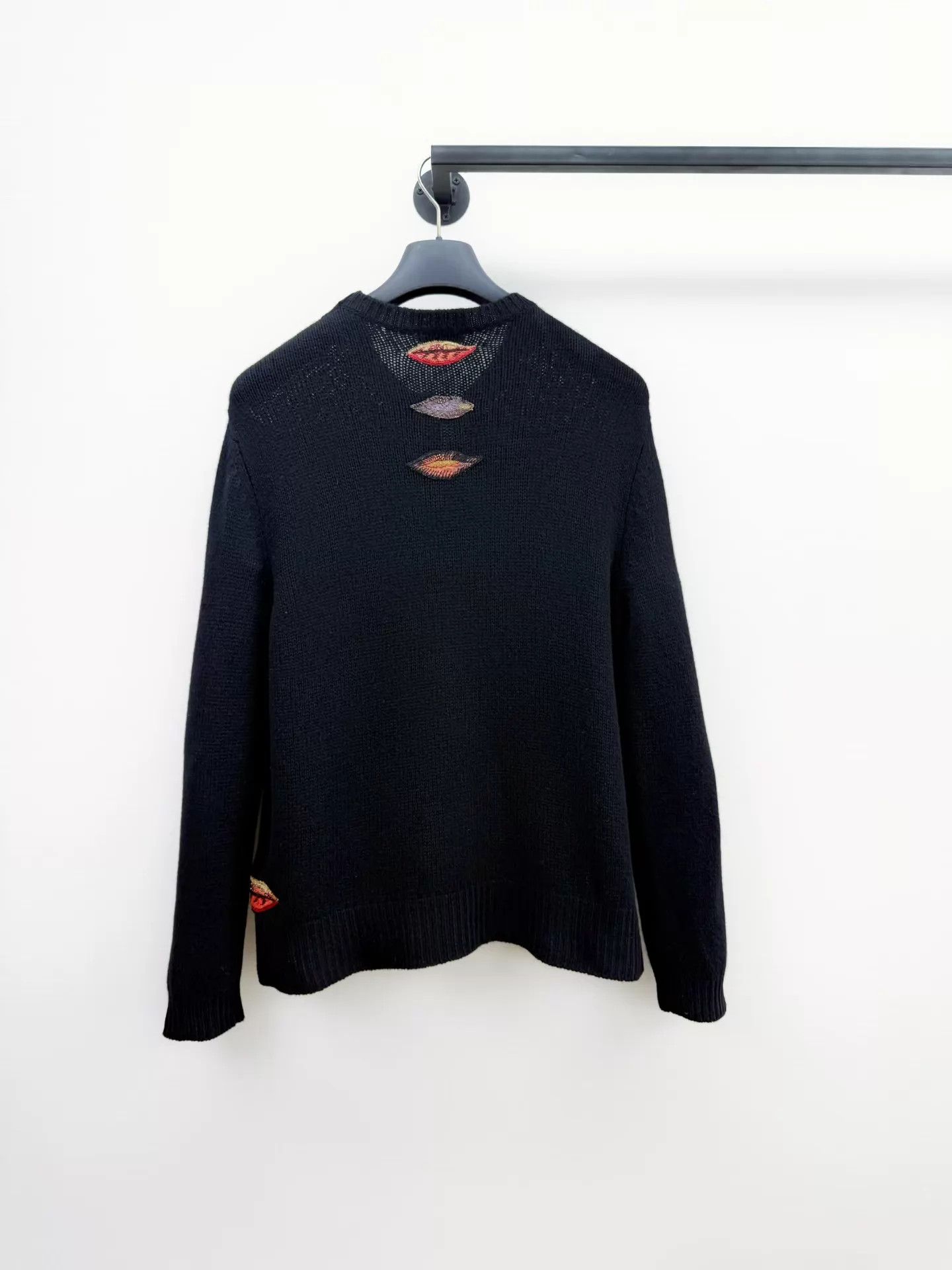 Valentino Valentino men's cashmere knit sweater L pre-owned Size US L / EU 52-54 / 3 - 7 Thumbnail