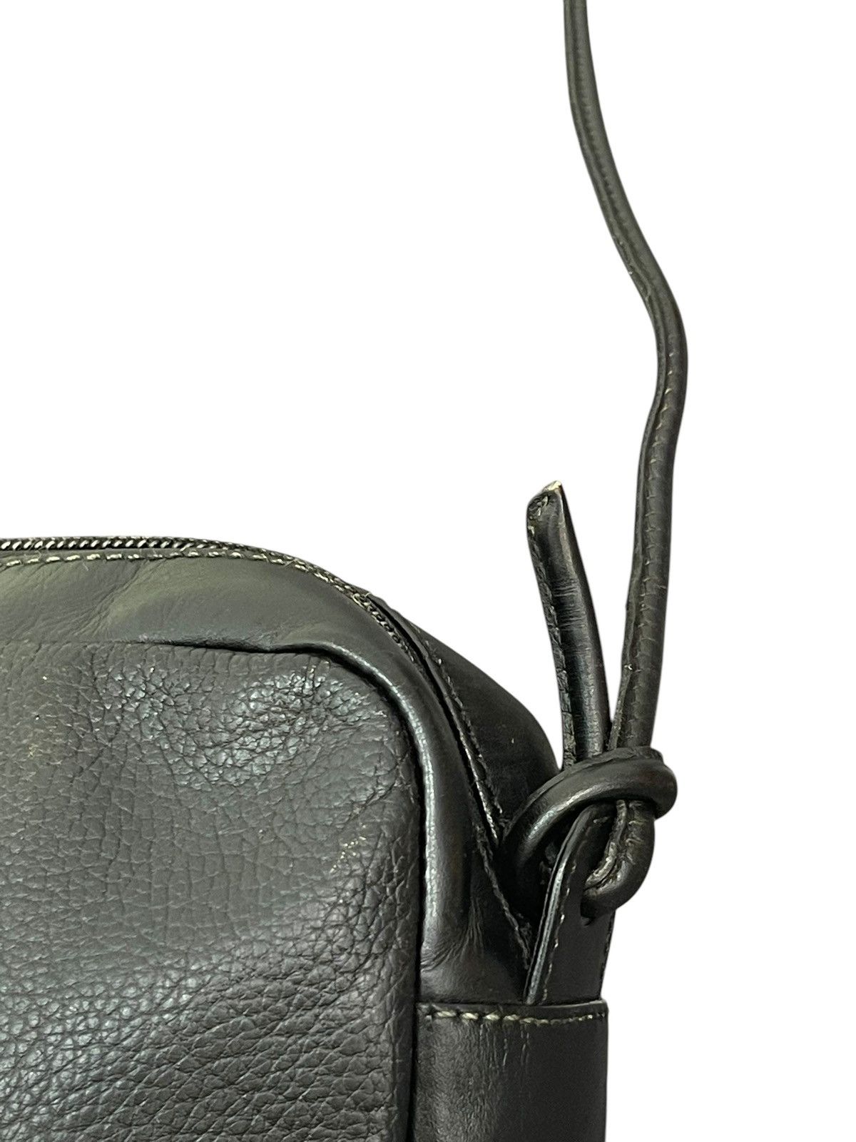 Loewe Full Leather Vtg Loewe Sling Cross Body Bag 1🟩7 Size ONE SIZE - 10 Thumbnail